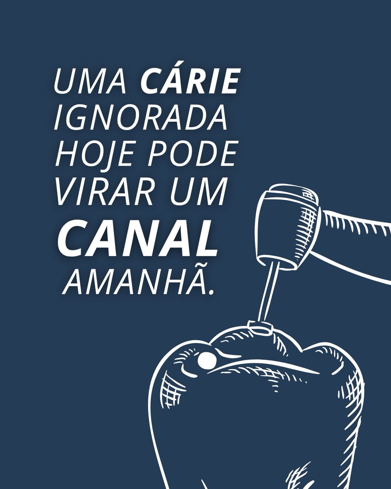 Uma cárie não tratada pode virar canal? 🦷
Sim. A cárie começa de forma discreta, muitas vezes sem dor ou sinais evidentes. Com o passar do tempo, as bactérias vão destruindo as estruturas do dente e avançando para camadas mais profundas.
Quando a cárie atinge a polpa dentária, região onde estão os nervos e vasos sanguíneos, pode surgir dor intensa, inflamação e até infecção. Nessa fase, o tratamento de canal pode ser necessário para salvar o dente e controlar o problema.
Por isso, tratar a cárie no início é sempre a melhor escolha. Consultas regulares ajudam a identificar alterações precocemente e evitam procedimentos mais complexos no futuro.
Agende sua avaliação e cuide da sua saúde bucal 😊