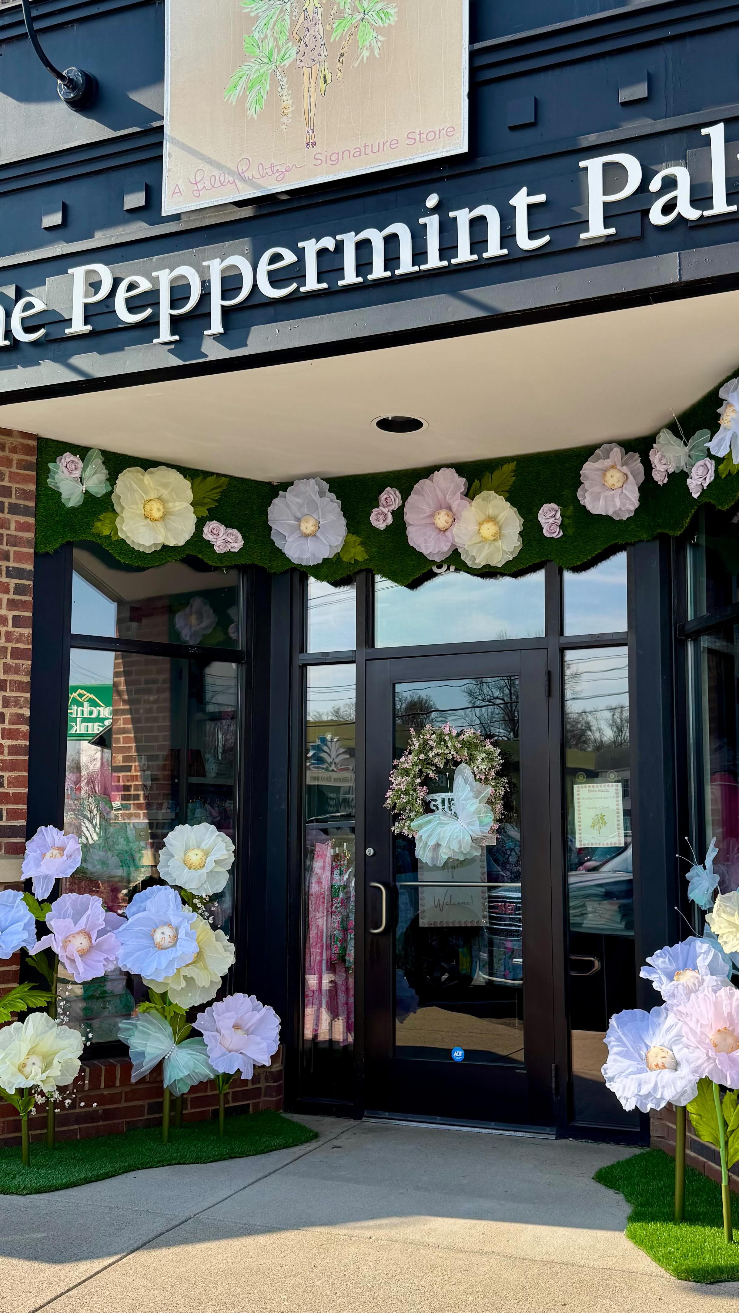 Spring has sprung @thepeppermintpalmlou!
#springhassprung #springdecor #derby #shopsmall #shoplocal