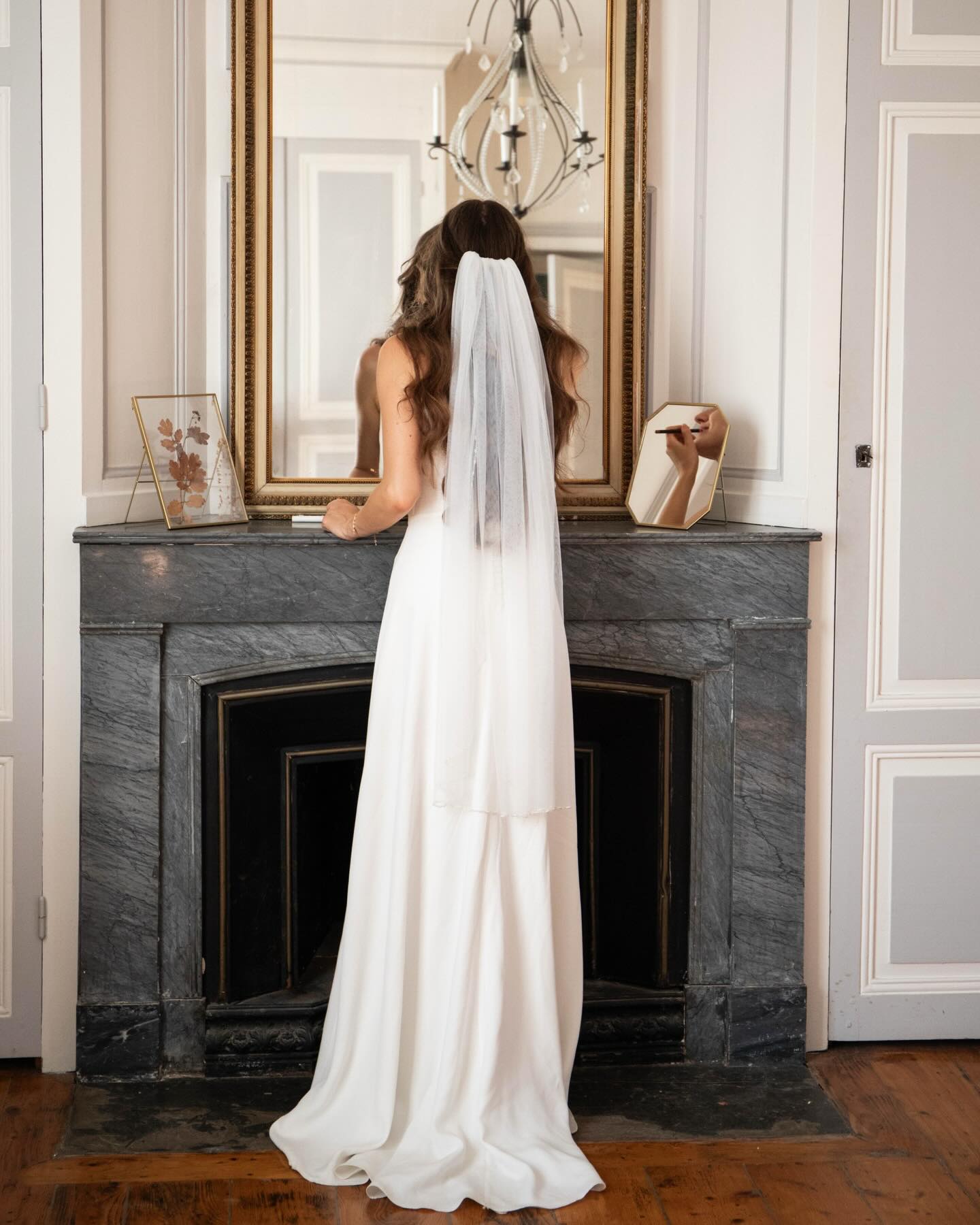 Mariage au @domainedetourieux l’été dernier 📸
Préparatifs & arrivée des mariés ✨
#mariagelyon #photographemariage #photographemariagelyon #reportage #weddingphotography