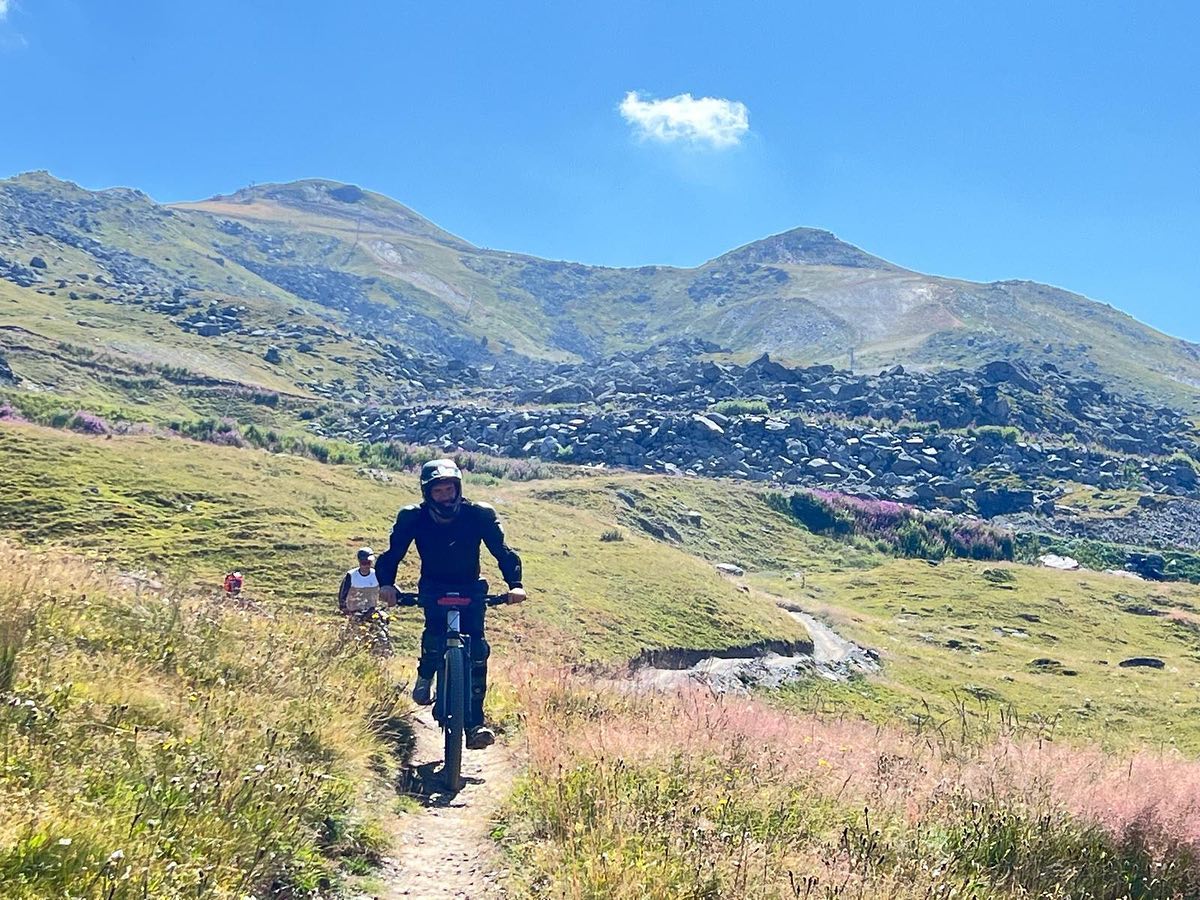 Summer in the mountain 😍 #meribel #vtt #summer #alps #coldelaloze #meribel3vallees