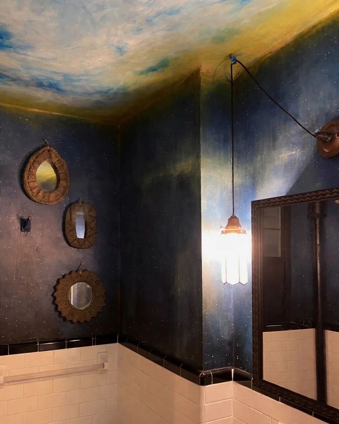 Just published on @dominomag featuring a vibrant celestial mural hand painted by our artisan Sopiko Barnovi @barnovi.nyc, in collaboration with Ernesto Gloria of @studiotreprojects in his Chelsea home here in New York City.
The mural was inspired by the oil painting "Nocturne in Black and Gold, The Falling Rocket" by James McNeil Whistler. Link in bio to explore more of Sopiko's artistry.