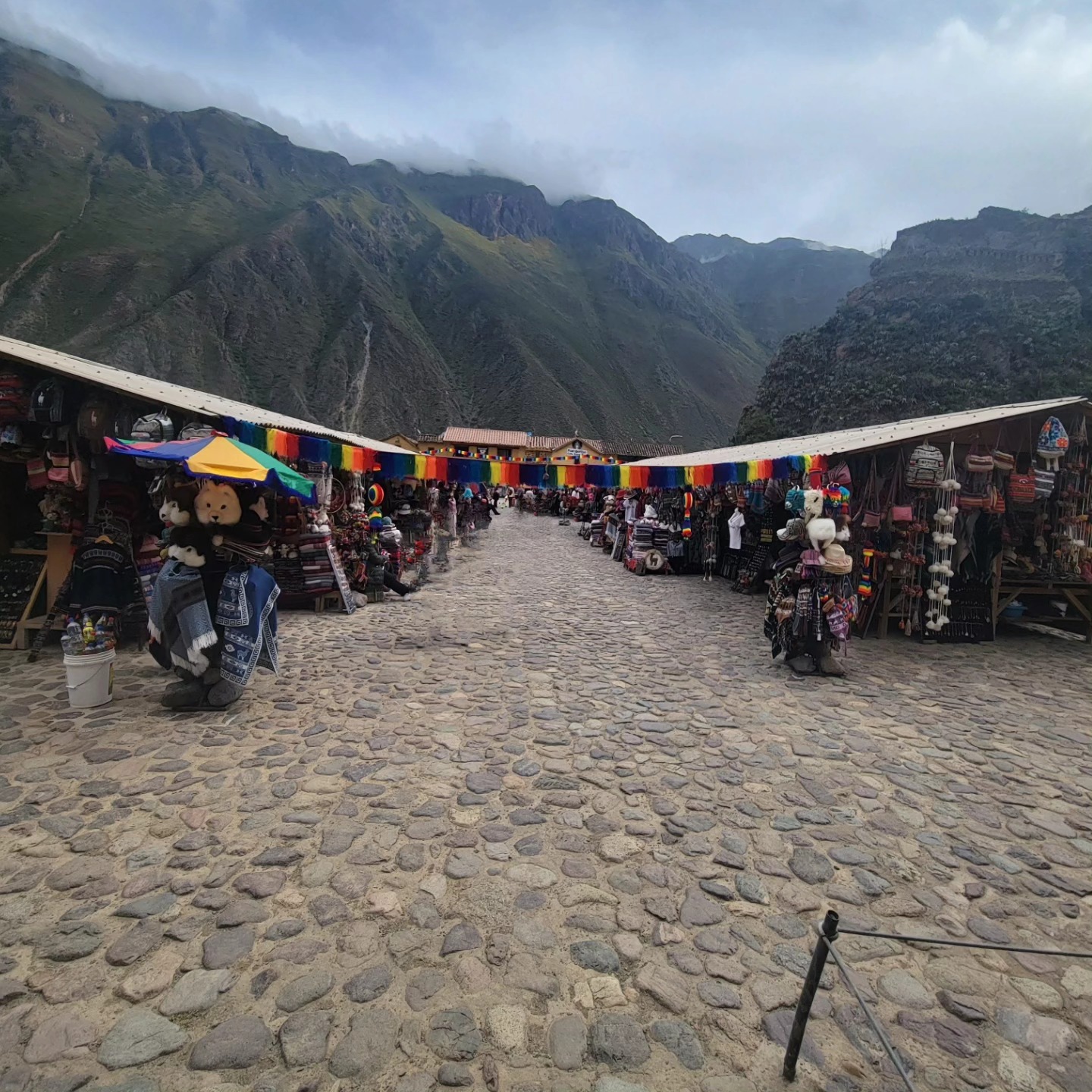 If you're dreaming of faraway places, let Peru be your next escape. Mountains, ruins, colors and cultures that took our breath away (quite literally ๐) - new link in bio!
.
.
.
.
.
#travel #twogirlsgetaway #travelblogger #gltlove #glt #dametraveler #sheisnotlost #travelgirl #peru #machupicchu #visitsouthamerica #rainbowmountain #humantaylake #huacachina #wonderful_places #huntgram #wearetravelgirls