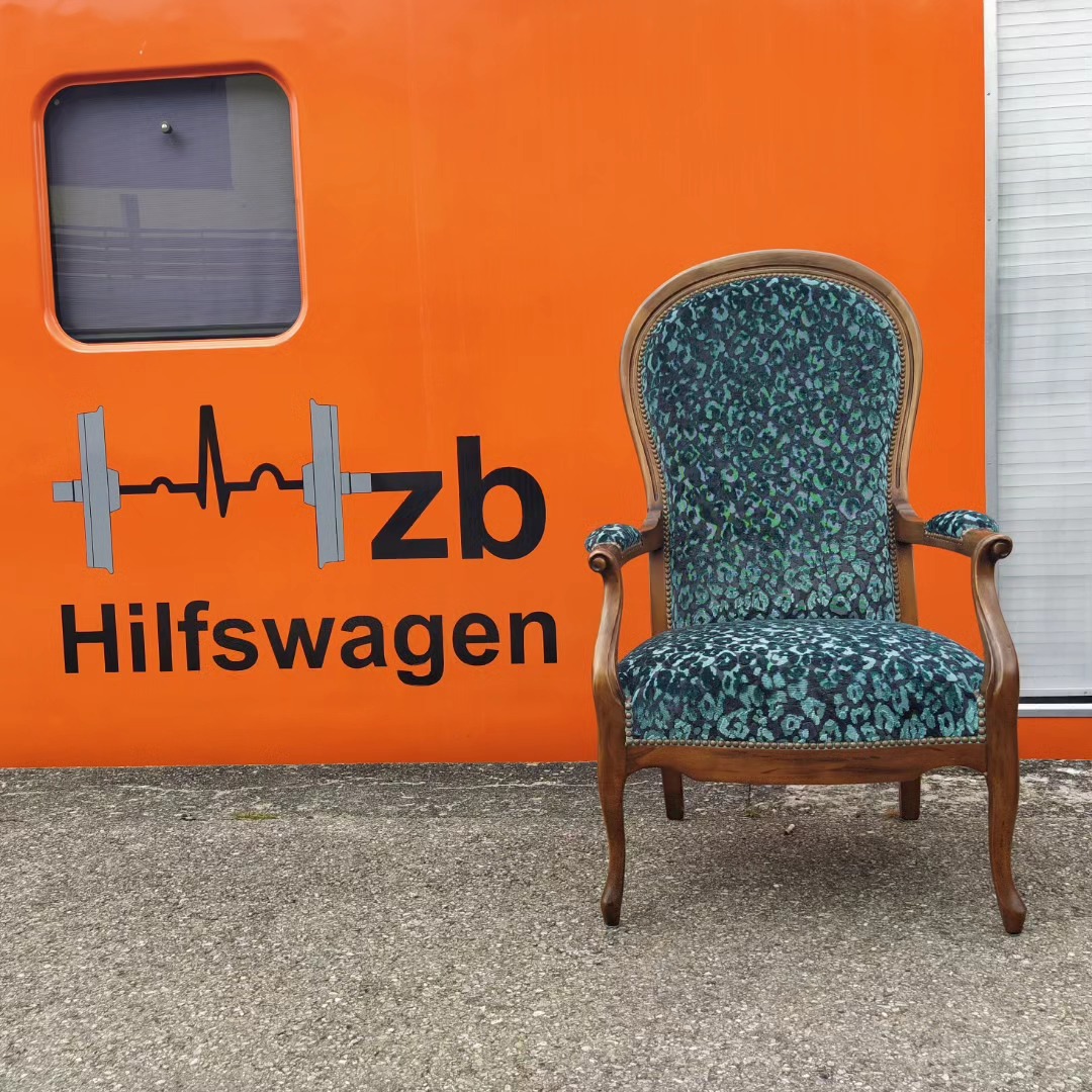 Pause machen ist der am meisten unterschätzte Produktivitätsfaktor.
Also ist das jetzt der Pausensessel für F. aus M.
#montagram am Dienstag
#komplementärkontrast
#romofabrics