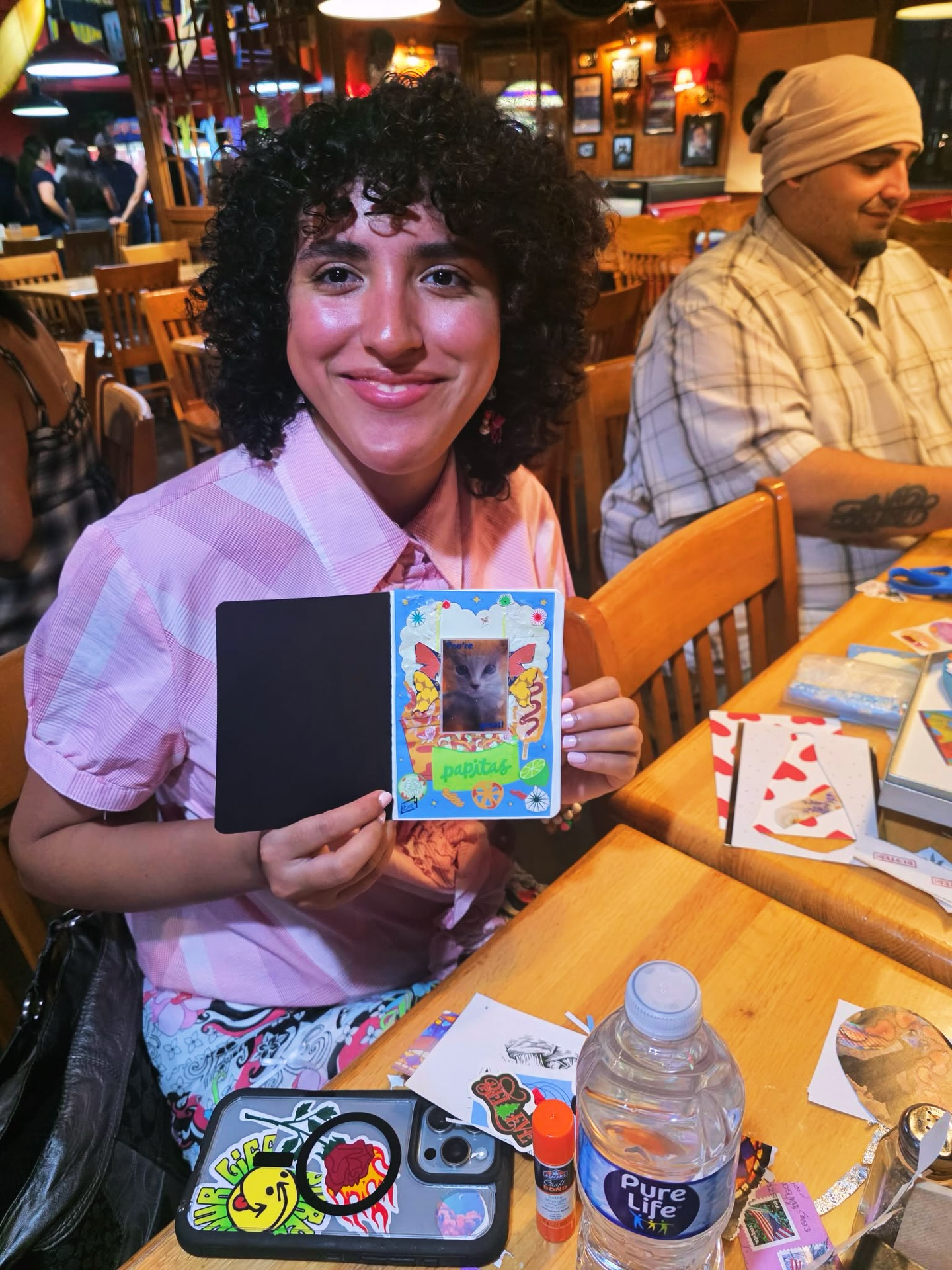 Still smiling from our Junk Journaling meet-up at Fuddruckers the other day 🫶✨
Thank you to everyone who came out, got crafty, and made the space feel so welcoming and fun. It’s always special seeing new faces, making new connections, and building community over creativity (and burgers 🍔💌).
Grateful for each of you who showed up and shared your time, energy, and creativity with us.
Keep an eye out for our next meet-up… we’re just getting started 💫
