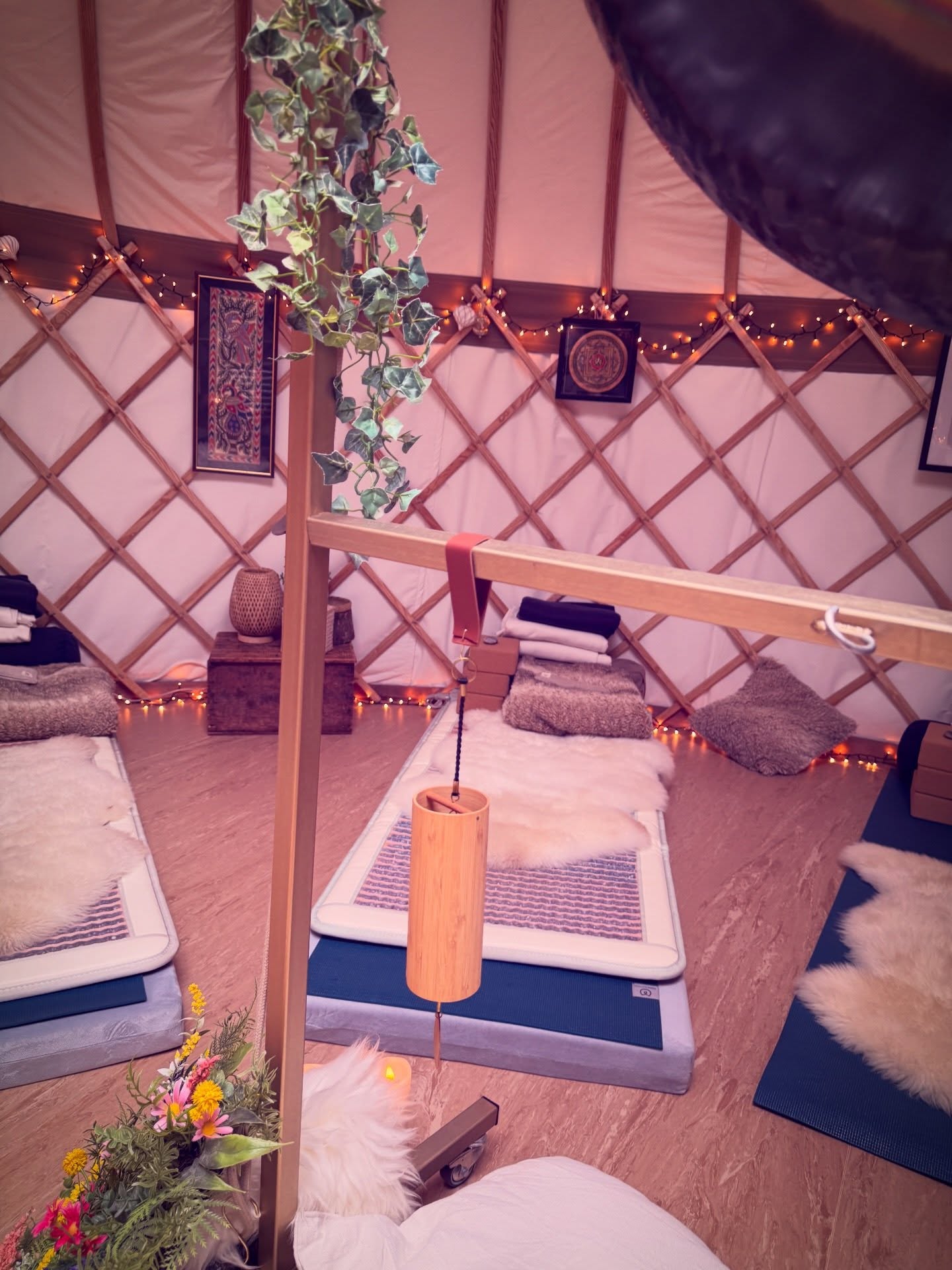 This Sunday one last minute extra place now available 🙏🙏🙏 Restorative Yoga & sound seasonal session. Spring in the yurt 🙌 two hours of glorious relaxing truly restorative Yoga tucked up with sheepskin, pillows, boltsters and blankets, then wrap yourself up for an extra long Shavasansa that blends into a full Sound bath 🙏 cant wait #totnes #selfcare