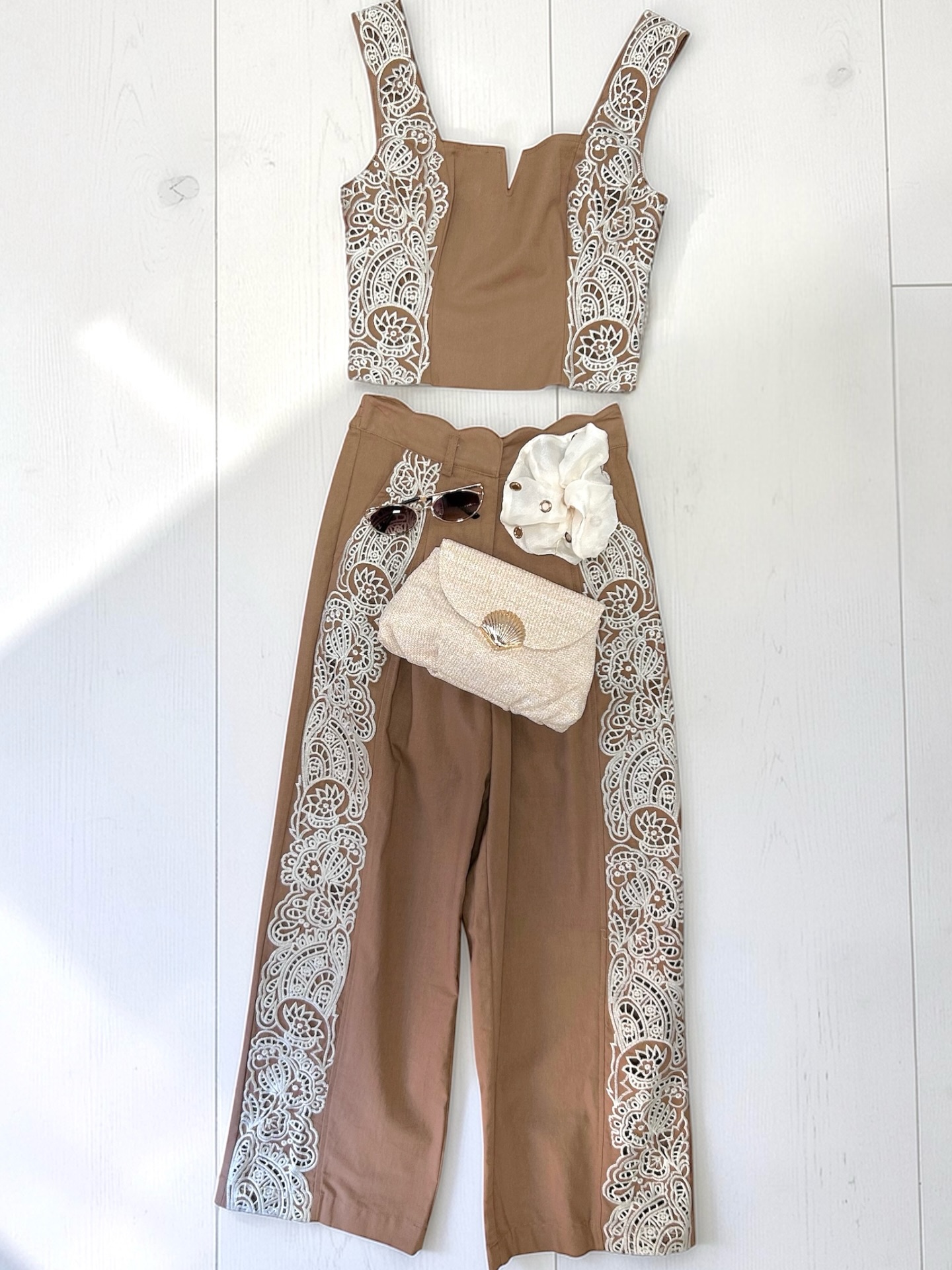 Spring days, summer nights, and an outfit that does both effortlessly ☀️✨
This adorable set is giving chic and comfy with its dreamy soft fabric and the prettiest lace details that make it feel extra special. Dress it up, keep it casual, either way, it’s a total standout 🙌😌 Trust us, this is the set you’ll be reaching for all season long 💕
Top $60
Bottoms $65
Limited stock so don’t wait! Open today 10-5 or order online at bmskincarebouique.com!! 🛍️
📌28 Gould Street, Reading Ma
#bmskincare #bostonmicroneedling #readingma #summerset #vacationvibes