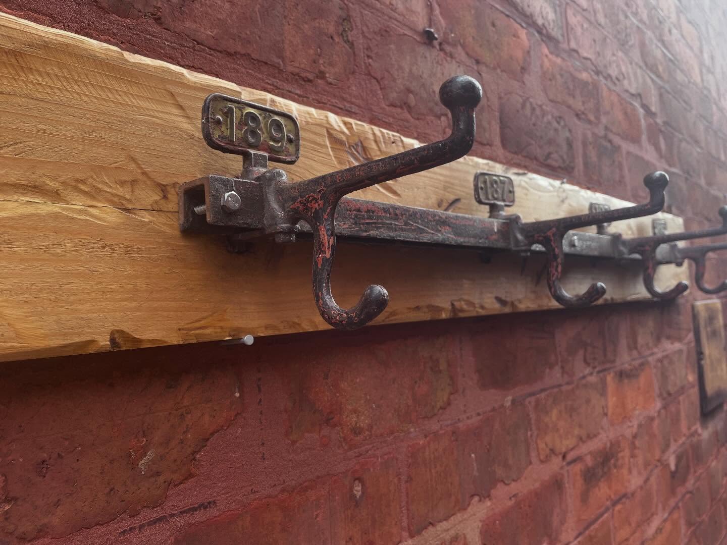 -SOLD-
A statement hallway piece these cast iron coat hooks originate from a school gym. They have been mounted on a wooden board for easy attachment to a wall and consist of 4 strong double hooks. Each hook is numbered 183-189 (odd numbers) and is suitable for hanging coats, hats, bag etc. What a great way to add some character to your home! £125
Measures 135 cms x 16 cms
Happy Monday! 😁
#coathooks #castironhooks #schoolgym #wallhooks #hallwayinspo