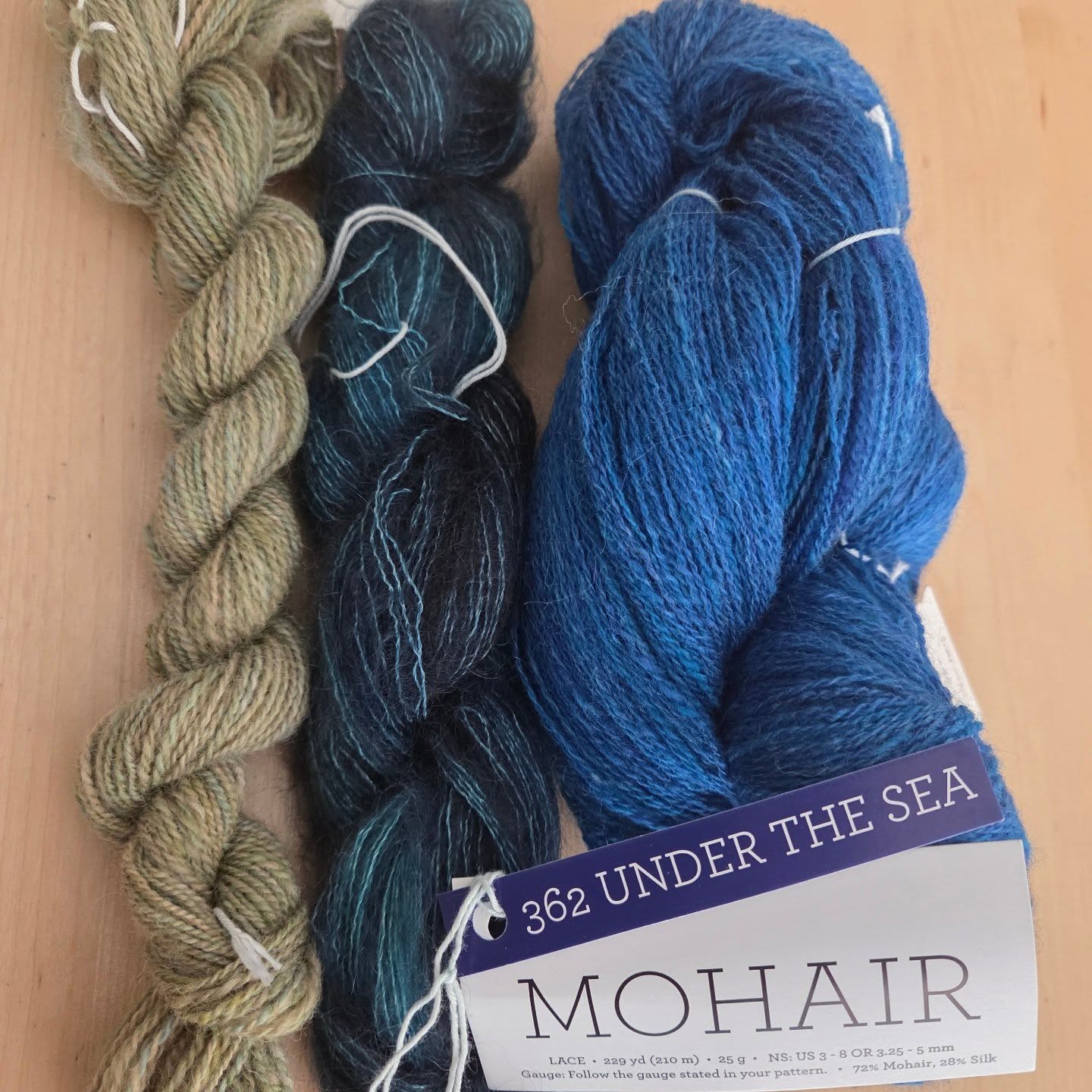 I got my matching Malabrigo mohair from @myyarnstore - because my blue yarn is lace weight 🤷♀️
The mohair will darken the blue and even add to the contrast between my colors. I love it so much 😍😍😍
I have the drawing - let the switching begin!!! 🥳
#homespun #colorknitting #knittingcolorwork #selectingcolorsforknitting #iloveyarn