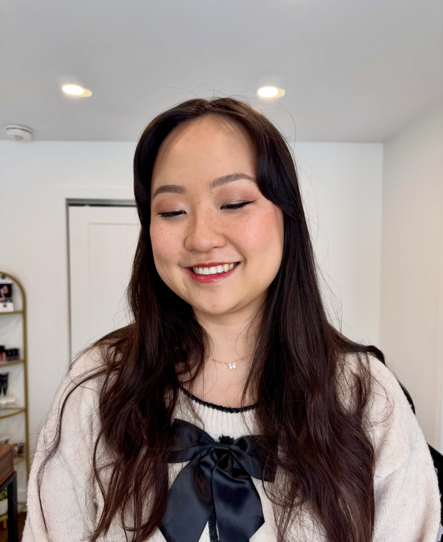 Bridal trials are one of my favorite parts of the process 🤍
This is where we bring your vision to life, make any tweaks, and make sure everything feels just right for you. It’s your time to see the full look come together and feel completely confident for your wedding day
No guesswork, no stress, just a look that feels like you ✨
#bridalmakeup #bridalmakeuptrial #bridalmakeupartist #makeupartist