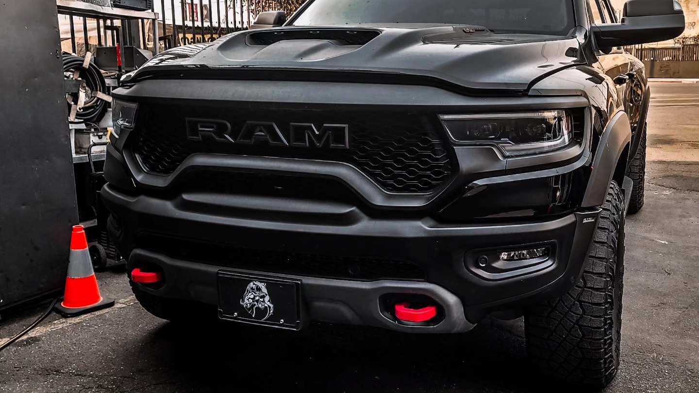 -RAM TRX
@sbfilters cold air intake kit
#RamTRX #TRXLife #ColdAirIntake #TRXBuild #TruckMods #RamLife #SuperchargedV8 #MuscleTunerAuto
Installed @ Muscle Tuner Auto
📩 DM us for quotes & bookings
🔧 Performance | Reliability | Precision