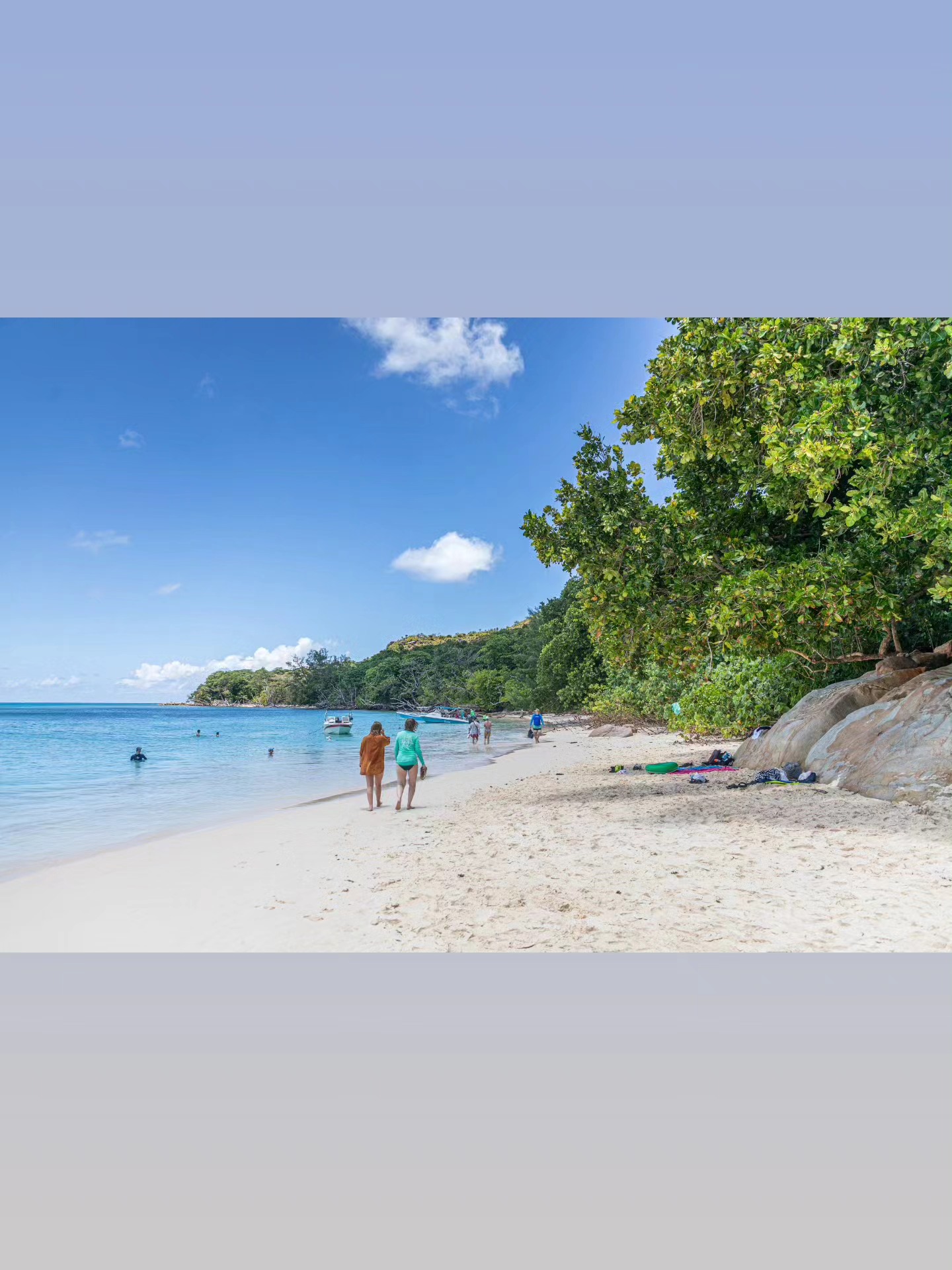 Loyalty_charter_seychelles 🇸🇨
Booked daily boat trip to Curieuse and St Pierre Island
Contact us via WhatsApp +2582583666/+2482525707 or
Visit our website www.loyaltycharter.com