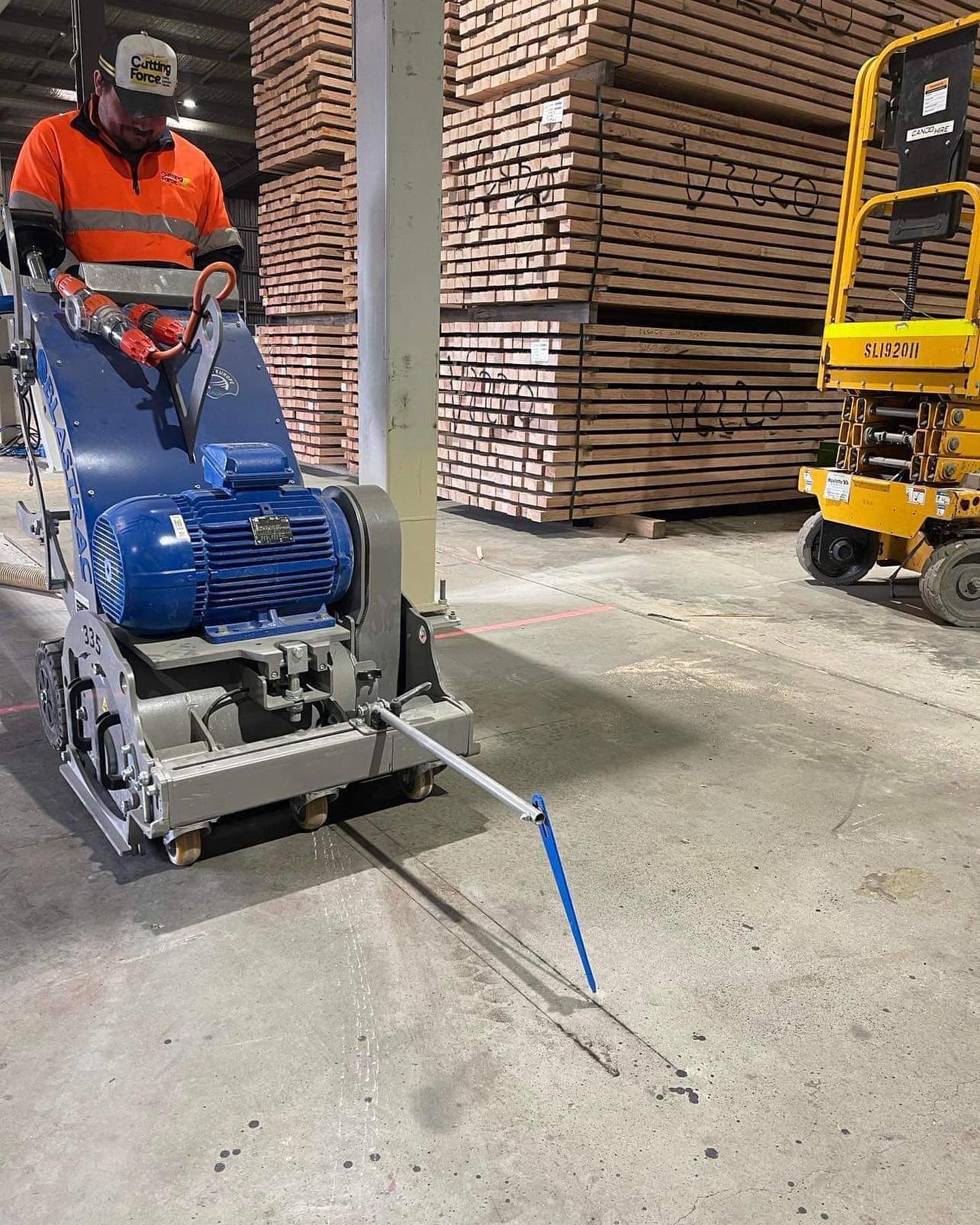 Chasing 75x25mm channels at Heyfield timber yard for new machine rails. Our Blastrac machine is capable of cutting 335x25mm passes, ideal for set downs. Paired with an industrial 3 phase vacuum the process is fast efficient and clean. This process is perfect for shutdowns and time critical jobs. #cuttingforce #cutting #tyrolit #hilti #australia #melbourne #gippsland #traralgon #coredrilling #cutting #grinding #concrete #scaning #flushcutting
#ringsawing #wiresawing #handsawing #roadsawing #generator #furphy #site #construction #blastrac #timberyard #timberindustry #mill