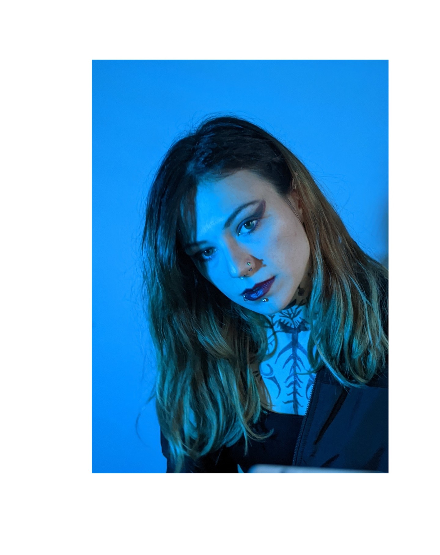 The new woman is confident. The new woman is strong. Shout out to all my beautiful brave women who constantly crack their shells up and take their colors back ❤️🧡💛💚💙💜
#woman #womanpower #feministact #womeninpower #womanempowerment #shutyourmouths