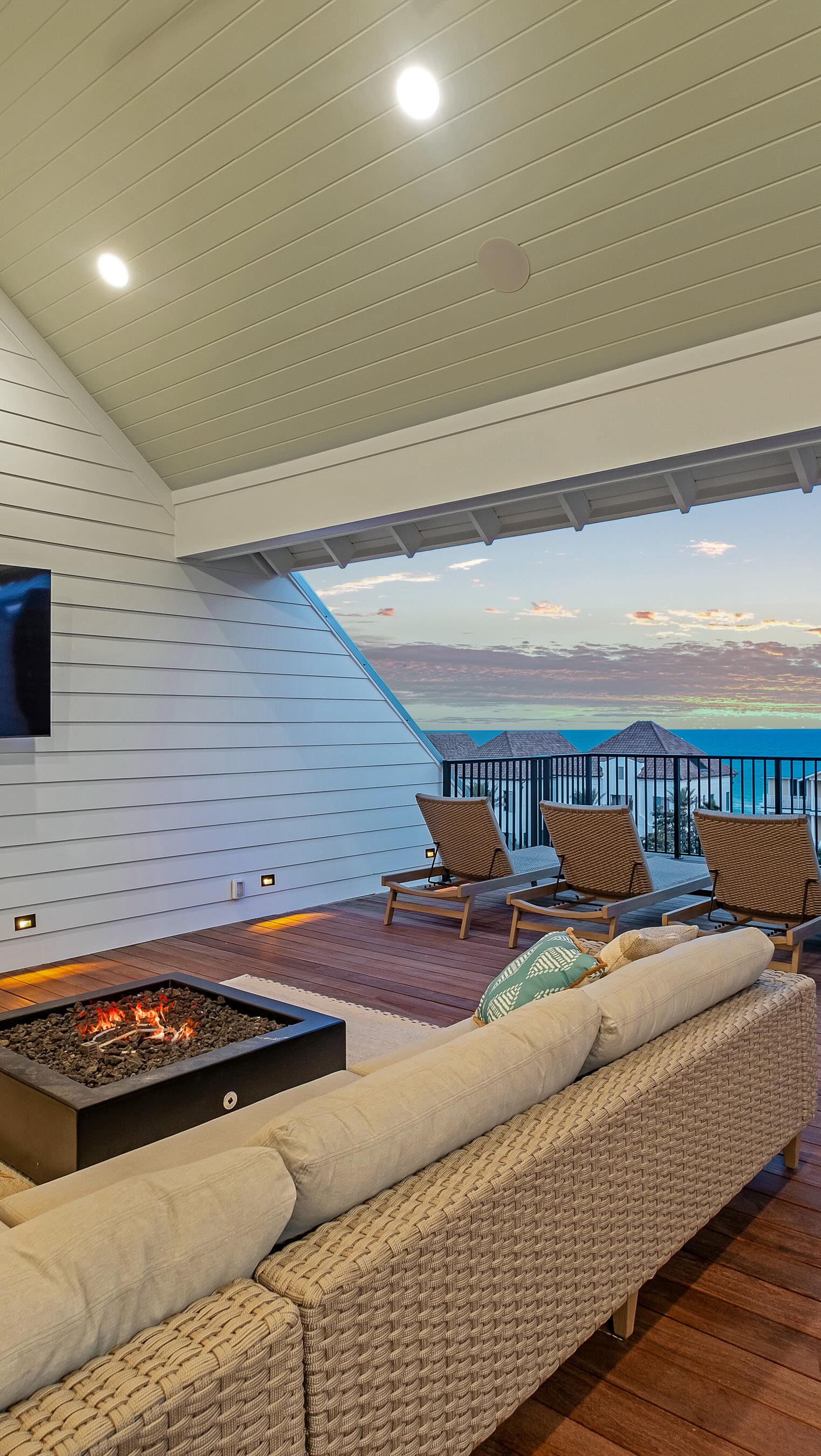 Renovation is planning.
Renovation is walkthroughs.
Renovation is alignment.
Renovation is scope.
Renovation is costing.
Renovation is decisions.
Renovation is confidence.
Watch our lead designer and general contractor walk the space together—aligning vision, defining scope, and breaking down the real numbers before anything begins.
#interiordesign #interiordesigner #renovation #reno #contractors