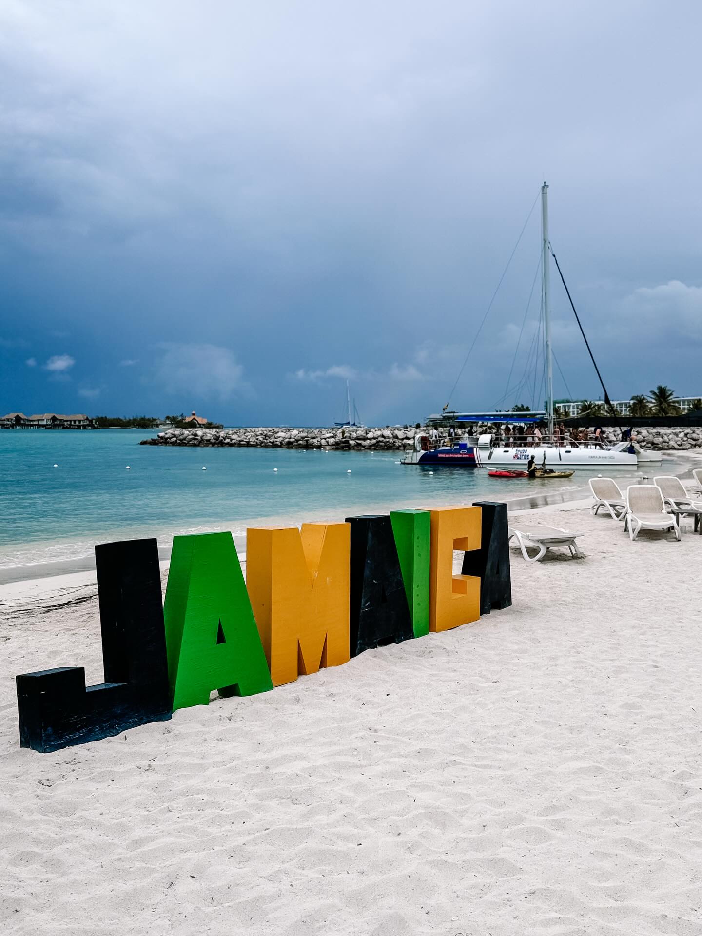 ☀️Don’t worry, about a thing..
Stepped away last week and took some time to remember where we started, how much we’ve grown and where we want to grow from here.
Everything we do is for you and we can’t say thank you enough to the people that continue to support our little dream. We know money is tight, but we will always encourage supporting small, giving back locally and creating memories. ❤️
Another great year coming ahead!