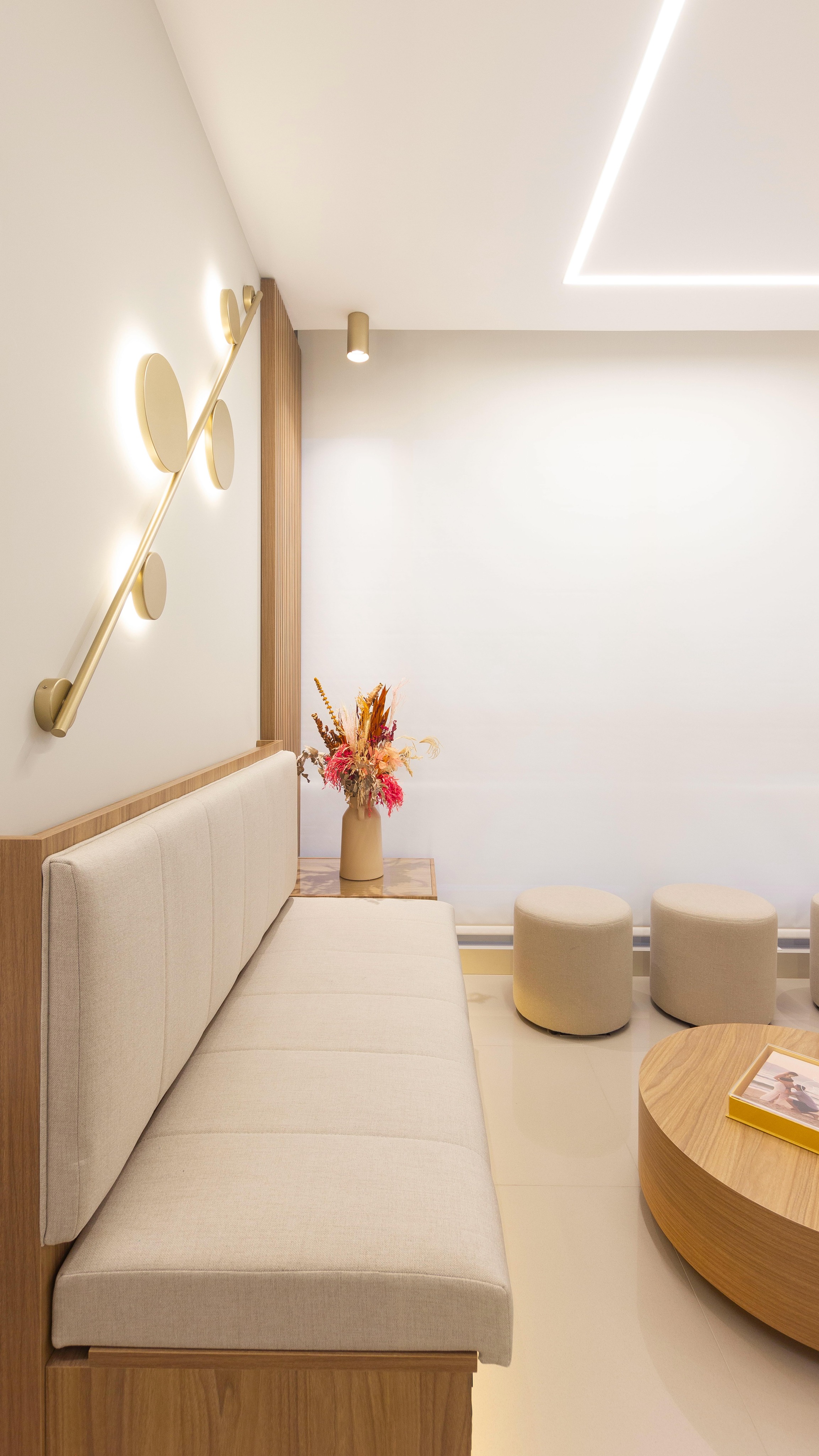 Reforma finalizada | Clínica Sofia
Projeto: @arquitetajosefina
#clinicadecorada #arquiteturadeinterioresedecoração #arquiteturaclinica #arquitetura #clinicaflorianopolis