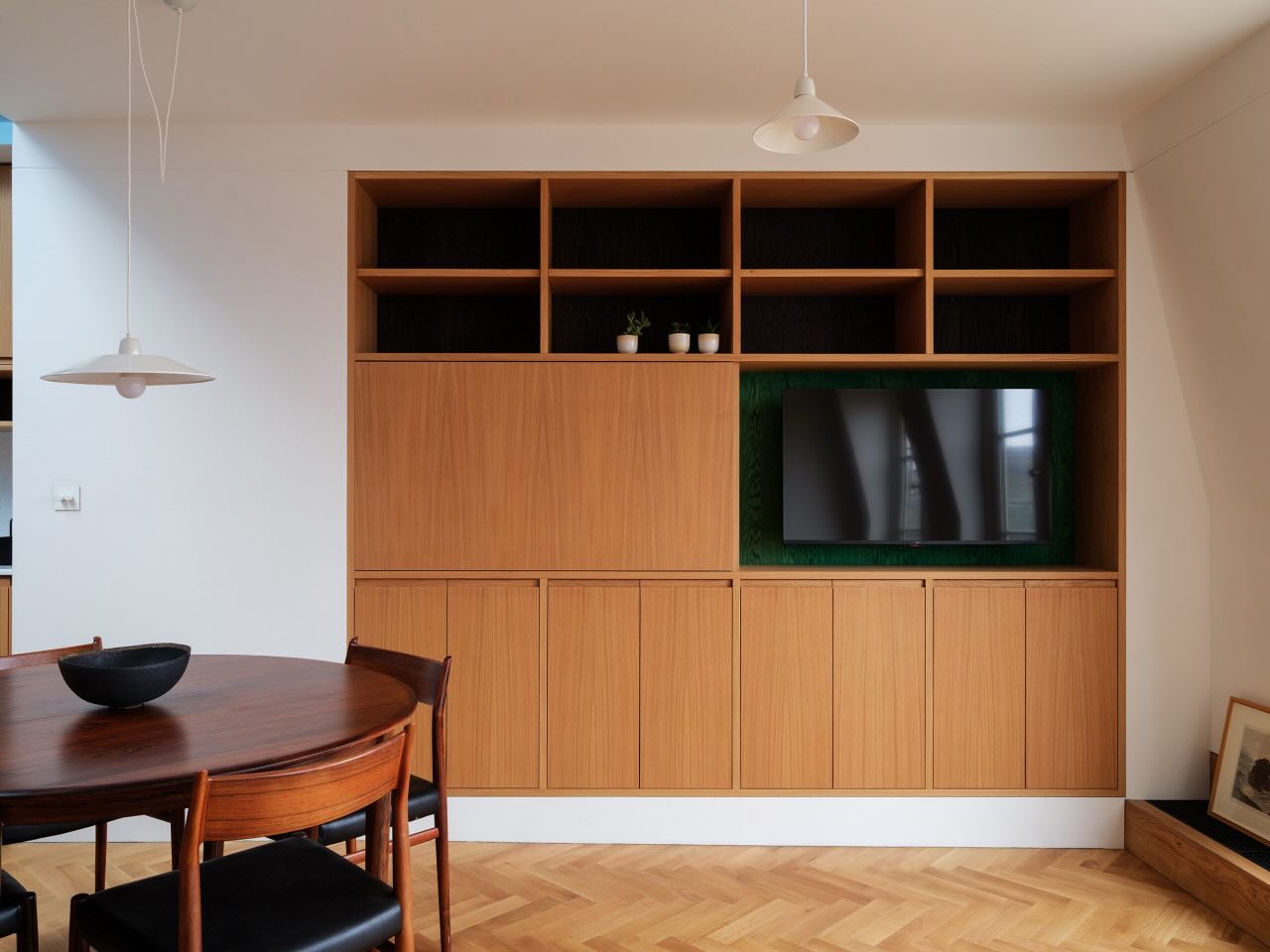 Full renovation of W1 apartment, including bespoke joinery, London.