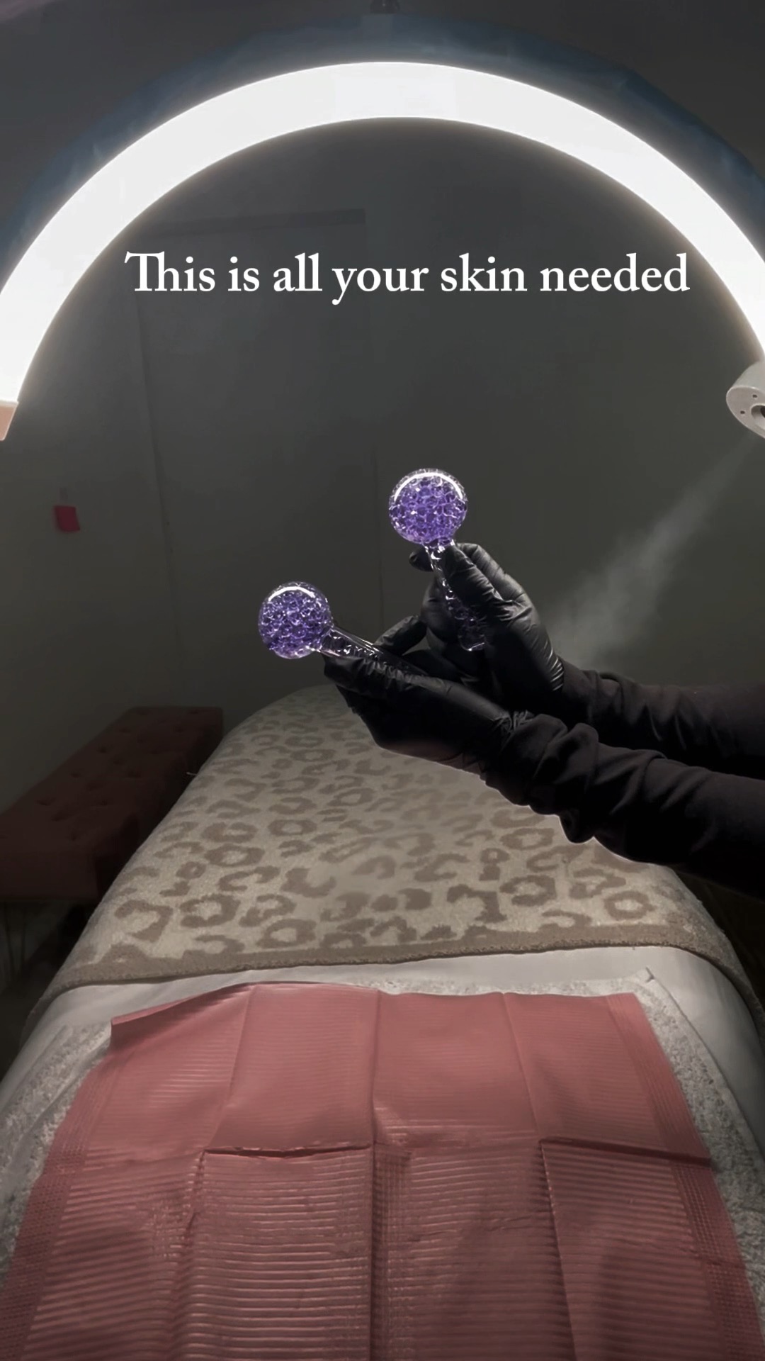 This is what your skin has been asking for🤍
#esthetician #estheticianroom #facialtreatment #facial #hydrafacial #hydrafacialist