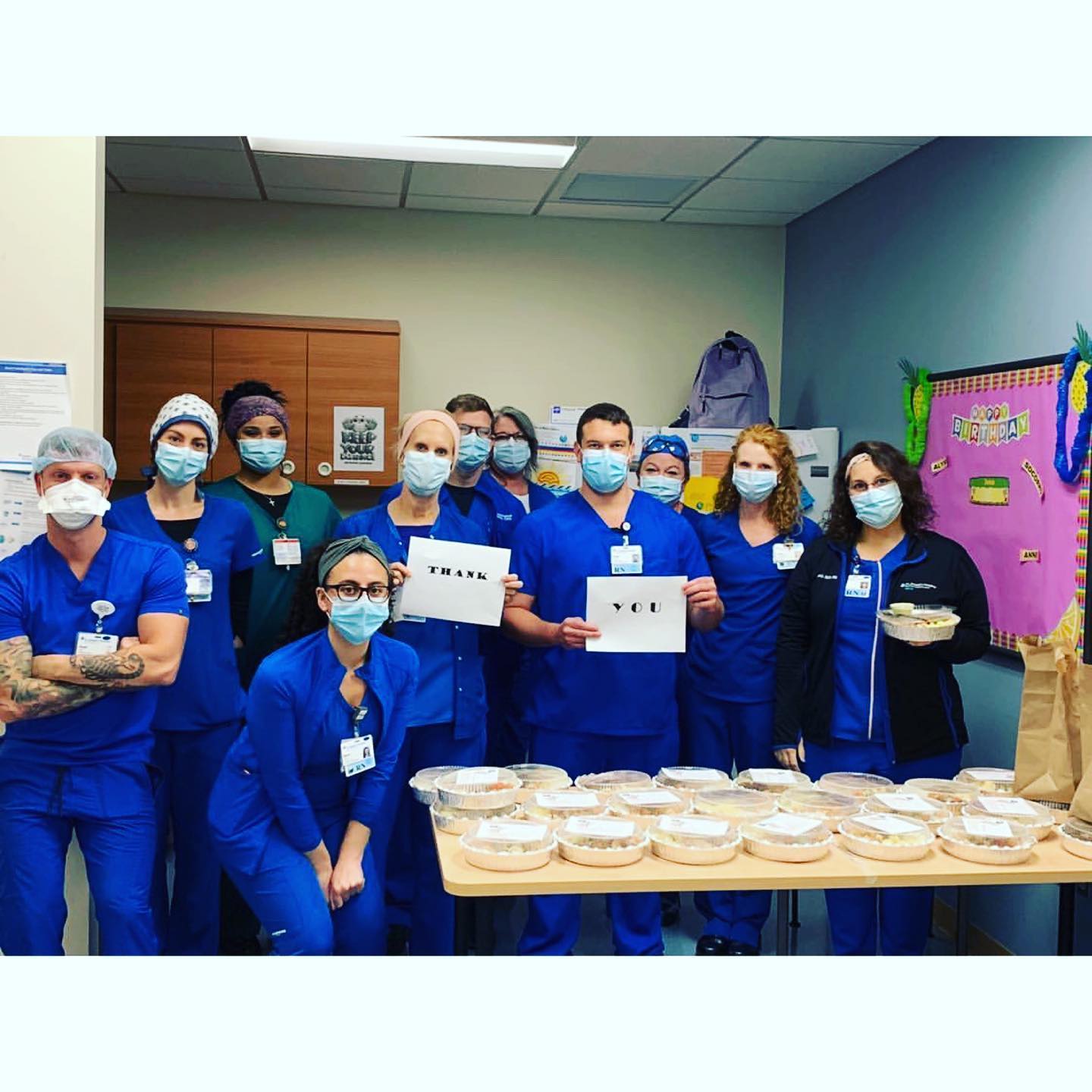 Fridays’s Lunch for St. Joseph’s Hospital @baycare Heroes! •
•
Friday’s Lunch Donation - 25 bowls from @harvestbowl! •
•
#Coronavirus #COVID19 #ThanksHealthHeroes #HeroesOfCOVID #Florida #Tampa #StJosephs #StJosephsHospital #Baycare #Frontline #Heroes #HealthcareHeroes