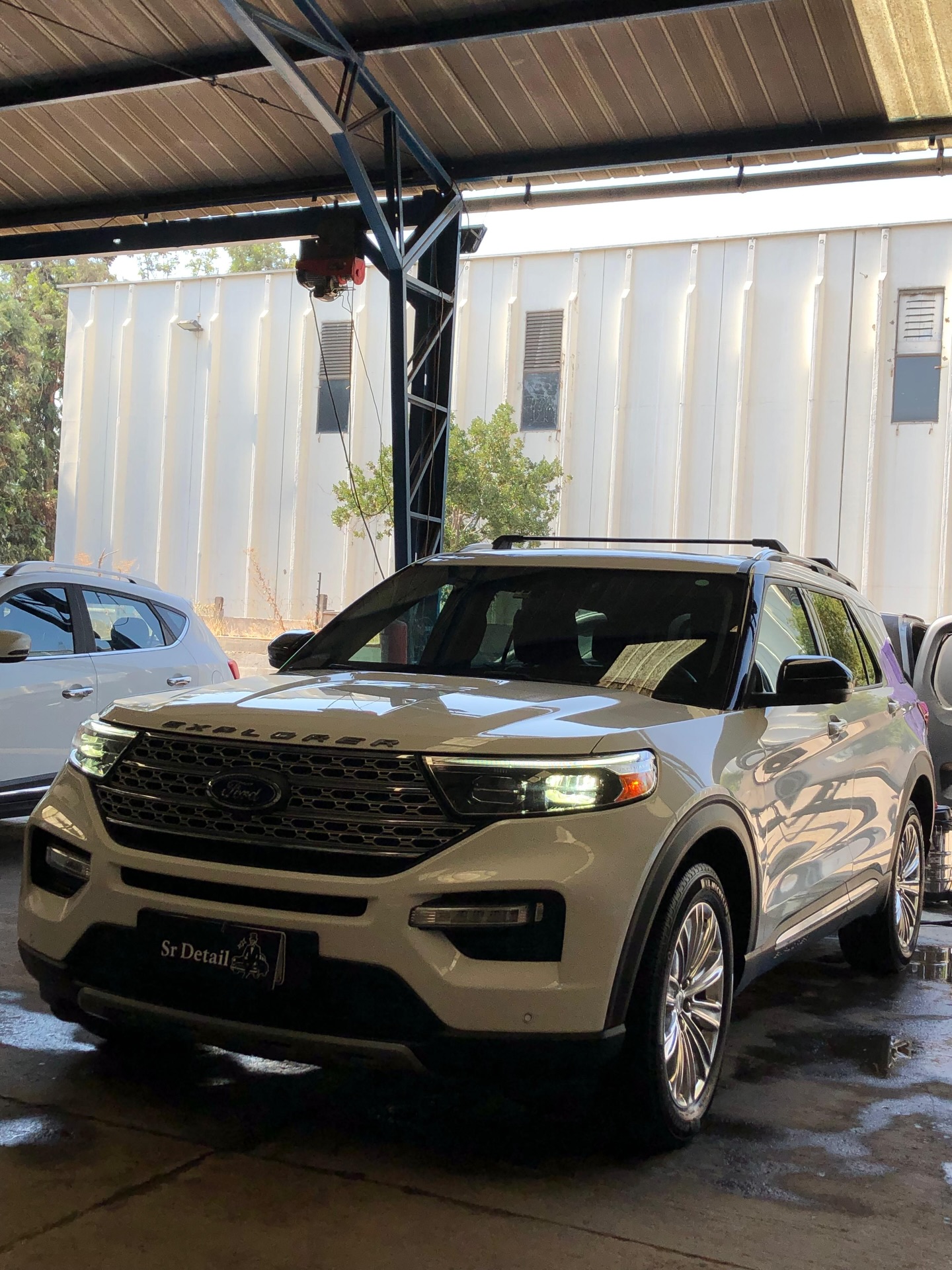 Después de meses de viajes sin descanso… era hora de devolverle el nivel que merece 💪✨
Este Ford Explorer pasó por manos de Sr Detail y hoy vuelve a lucir como corresponde: limpio, renovado y listo para seguir rodando 🔥🚘
#Detailing #CarCare #FordExplorer #ComoNuevo #SrDetail