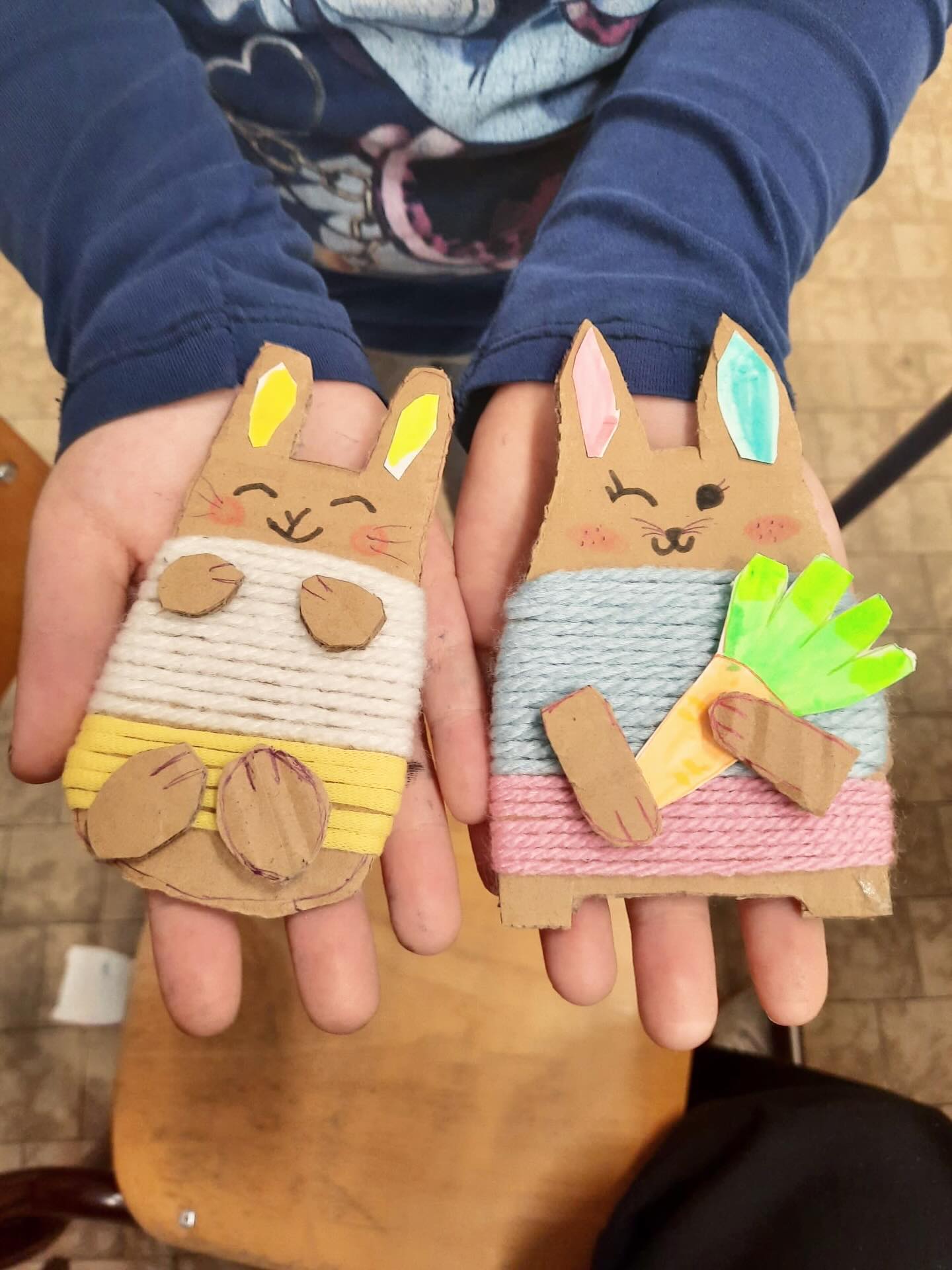 In attesa del loro uovo di Pasqua, i bambini del Doposcuola di Megliadino San Fidenzio hanno fatto amicizia con il loro coniglietto Pasquale 🐇
Un modo divertente per stimolare la loro creatività utilizzando diversi materiali 🥰
#doposcuolajoker #laboratorio #jokeraps #aiutocompiti #doposcuola