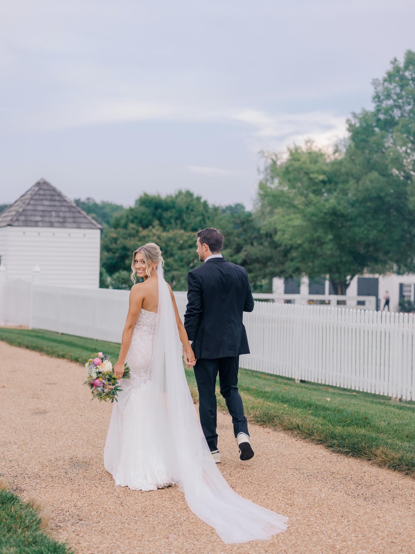 My favorite place is next to you🤍✨🌙
#starrynighteventsrva #starrynighteventsplanner #starrynighteventsrvaflorals #starrynighteventsrvaweddings #starrynighteventsrvacouples
Planning & Florals | @starrynighteventsrva @tanya_m_cornwell
Photography | @reneejeanphotography
Videography | @itsjustinbayless
Venue | @burlingtonweddingsva
DJ | @dj_c.c._official
Catering & Dessert | @cater2events
Rentals | @rentequipva
Photobooth | @dj_c.c._official
Beauty | @hayleyjoanmakeup @bohobraids_byivy
Couple | @becca_fields @lewjohnson9