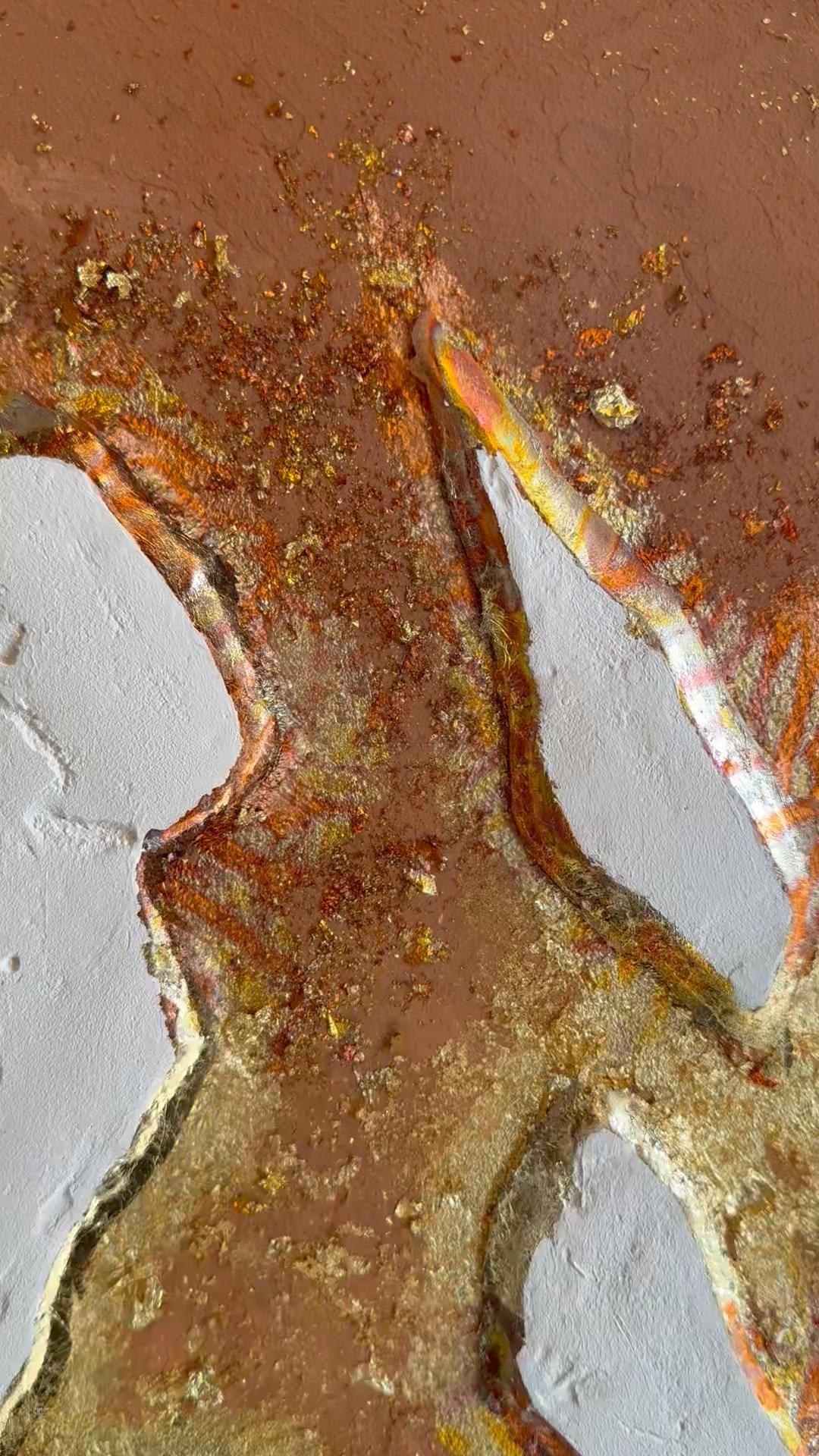 A glimpse into the process behind my latest work.
Looking closer at what lies beneath the surface.