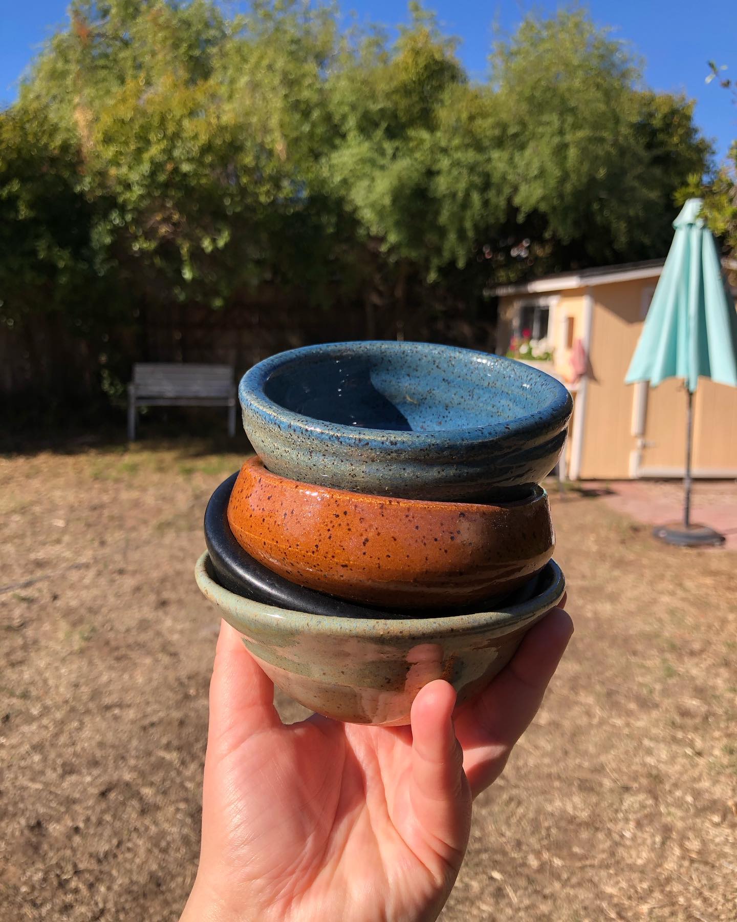 Recent wheel lessons 💫✨ Sign up on my website to take a class! Link in my bio ☺️
#pottery #clay #studiolife #sheshed #ceramics #handmadeceramicsdesign #handmade #womeninbusiness #smallbusiness