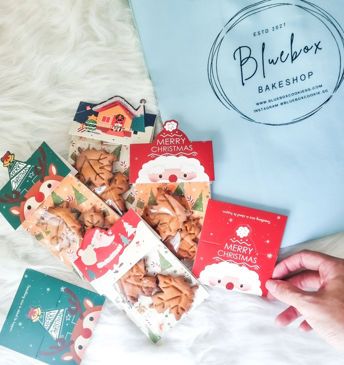 It's the season to be jolly ❄️☃️🎄
Christmas gingerbread cookies are here! Our gingerbread cookie pack is the best way to show your appreciation to your big group of friends and colleagues without hurting your wallet!
Place your order now, and get free delivery with minimum purchase!
Drop us a PM or visit us at www.blueboxcookiesg.com