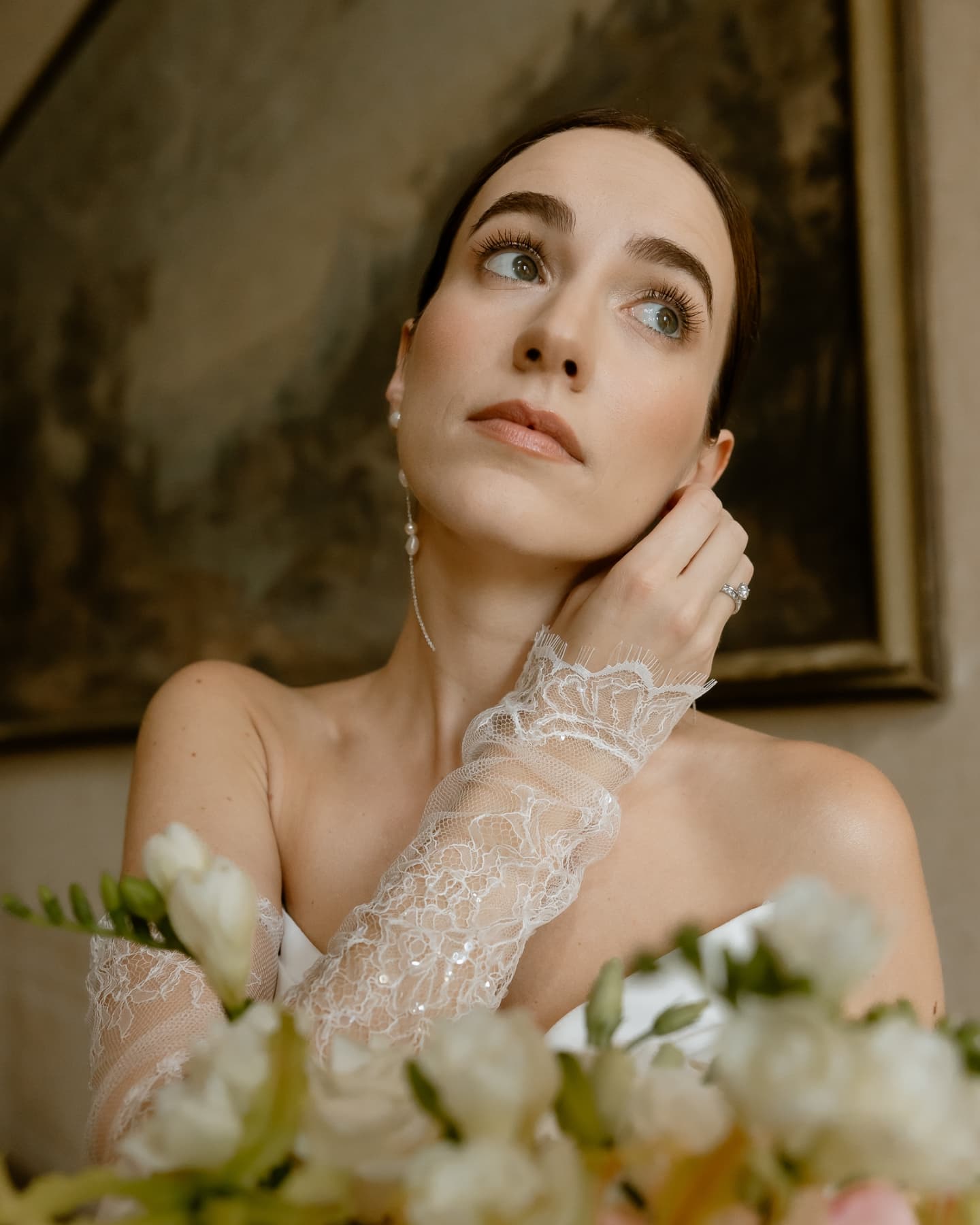 After the storm, the sun came out, just at the right moment.
Like their love, the light always found its way back.
Irene & Nicola wedding was intimate, real, and dreamlike.
And then came the party ,the true kind.
Deep emotions, bursting smiles, full hearts.
Italy knows how to make magic happen.
#intimateweddinginitaly #dreamweddin #afterthestorm #italianweddingvibes #realweddingitaly
Ph&video: @michaelcosenzafilmphotography
Planning & Design: @marilenazambelli_wedding
Venue: @villalaquietedimezzana
Caterer: @ristorante_tonino_cortona
Flowers: @monfleur.it
Lights&Audio: @linar_eventi
Content creator: @vialedeiciliegi_
MUA: @janna_makeupartist
Stationery: @lauramazzettitheweddingletters
Celebrant: @tuscanpledges
DJ: @paolofabbrimusic
Bartenders: @accademia_del_bar
Bride dress: @boutique_alba