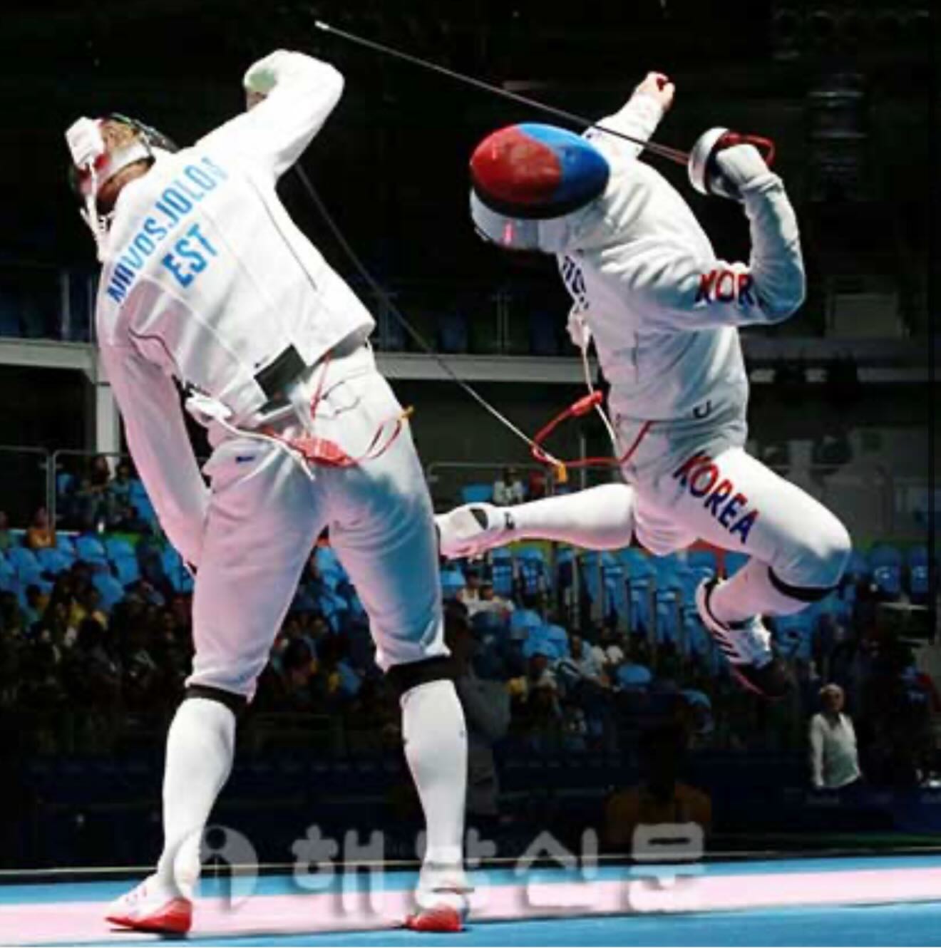We are excited to invite you to a special summer camp at Olympic Fencers Club, led by Coach Kyoungdoo Park, a distinguished fencer who has won a total of 25 medals across the World Championships, Grand Prix, and World Cup competitions.
Coach Park is currently the head coach of the Korea Fencing Club and brings over 10 years of experience as a member of the Korean national team. During his career, he made history at the World Championships—the highest level of international competition—by becoming the first Korean fencer to win 4 silver medals and 1 bronze medal. In addition, he has earned a total of 17 medals at World Cup, 3 medals at Grand Prix, and 13 medals at the Asian Championships. He is also a two-time Olympian, with one of the most accomplished competitive careers in the world.
Known for his strategic, composed fencing style, as well as his exceptional sense of distance control and timing, Coach Park maintained consistently strong performances on the international stage. As a highly technical and well-rounded fencer, he now brings that expertise to this exclusive training experience.
Don’t miss this unique opportunity to elevate your fencing skills through a 4-day intensive summer camp with Coach Park at Olympic Fencers Club.
More info : Click the bio
“OFC QUALITY”