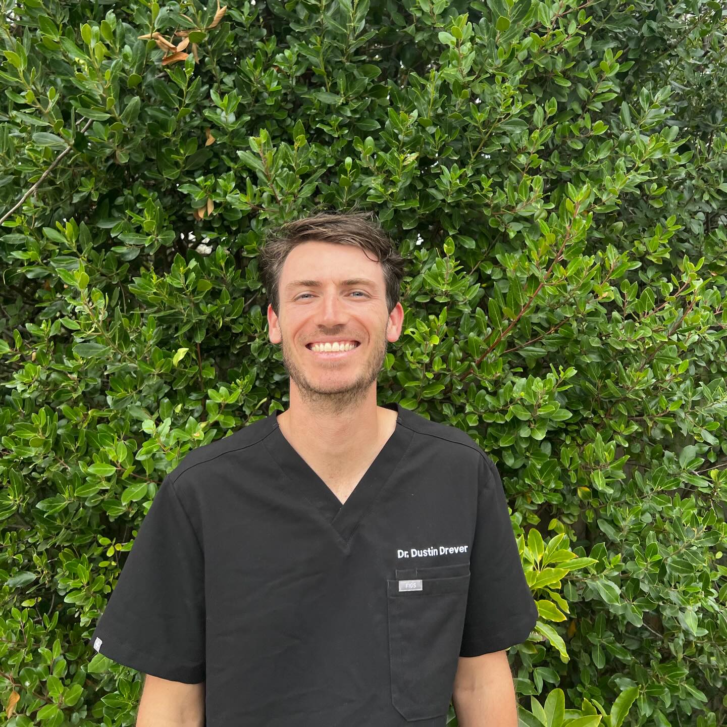 You might’ve noticed Dr Dustin around the clinic on Tuesdays 👋
Dustin is a friendly and compassionate dentist with a strong connection to the Surf Coast and Bellarine community. Growing up in Torquay and attending Kardinia International College in Geelong, Dustin developed a real appreciation for the local area and the community that makes it special.
After completing a Bachelor of Science at the University of Melbourne and an Honours degree in Biomedical Research at Deakin University, Dustin went on to follow his passion for dentistry, earning a Bachelor of Dental Surgery at James Cook University in Far North Queensland.
Dustin especially enjoys helping patients regain confidence in their smiles and achieve optimal oral health. With a strong focus on patient care and comfort, Dustin is passionate about bringing healthy, confident smiles to the community they proudly call home.
Outside the clinic, you’ll likely find Dustin running along the local coastline, often with his two small cavoodles in tow 🐶🌊
If you see Dustin around on a Tuesday, make sure to say hello! 👋