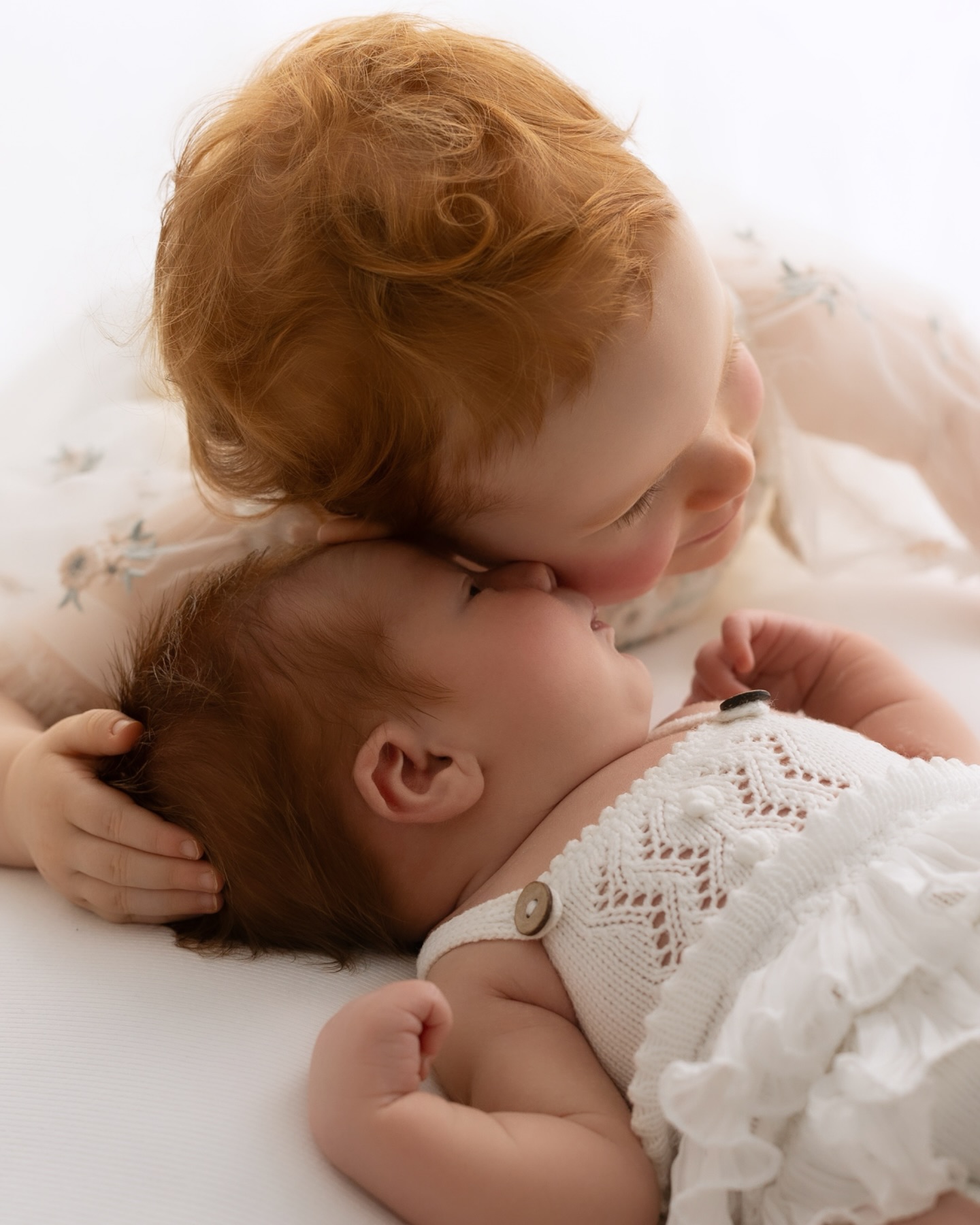 There is no mistaking how life shifts when you introduce a new baby to your firstborn
Even more of a juggle when the first is still a baby themselves
This session made me laugh so much, and put me right back in that same season of my own 2 under 2.
Absolutely gorgeous family of four.. freezing the moments amongst the new normal
Busy lives, and still carving out the time to capture the milestone
Life doesn’t offer many more momentous occasions as this ♥️