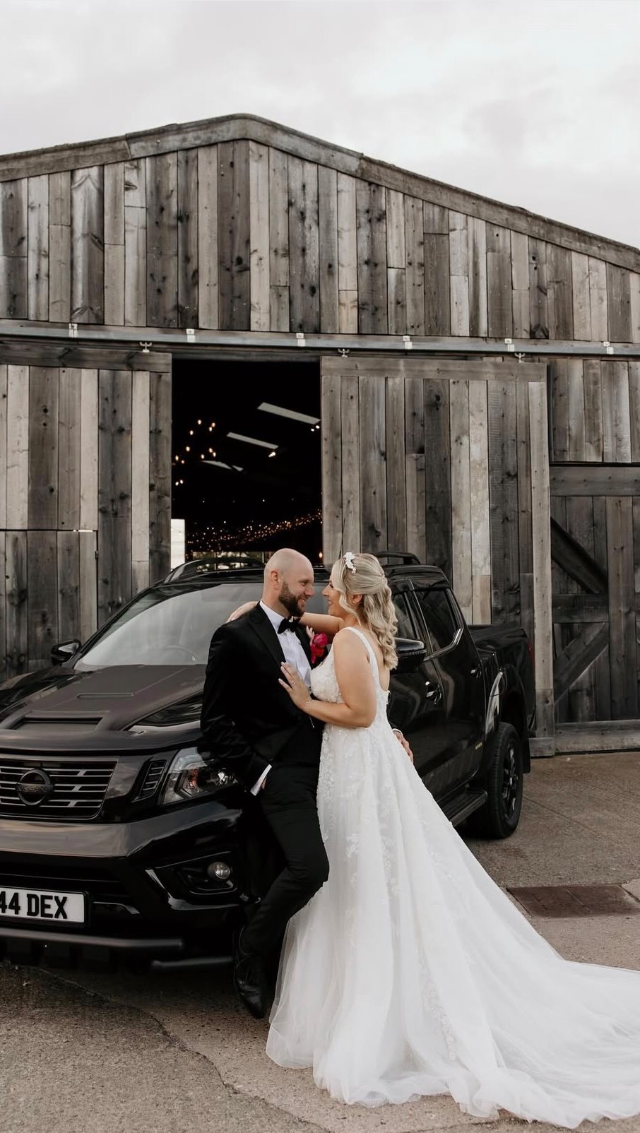 This reaction is everything… the love, the tears, the joy 🤍
Photo: @elliepoolephotography
Content: @socialdiaries.uk
Venue: @grangebarn
Flowers: @littleshopofflowers_uk 💐
#groomreaction #weddingmoments #brideandgroom #weddingcontentcreator #fyp