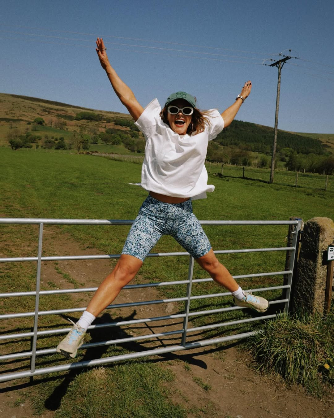Spring is Here 🌸
@amybell shows us what it feels like to embrace the freedom that comes with wearing the damn shorts.
.
.
.
#wearthedamnshorts #sweatybetty