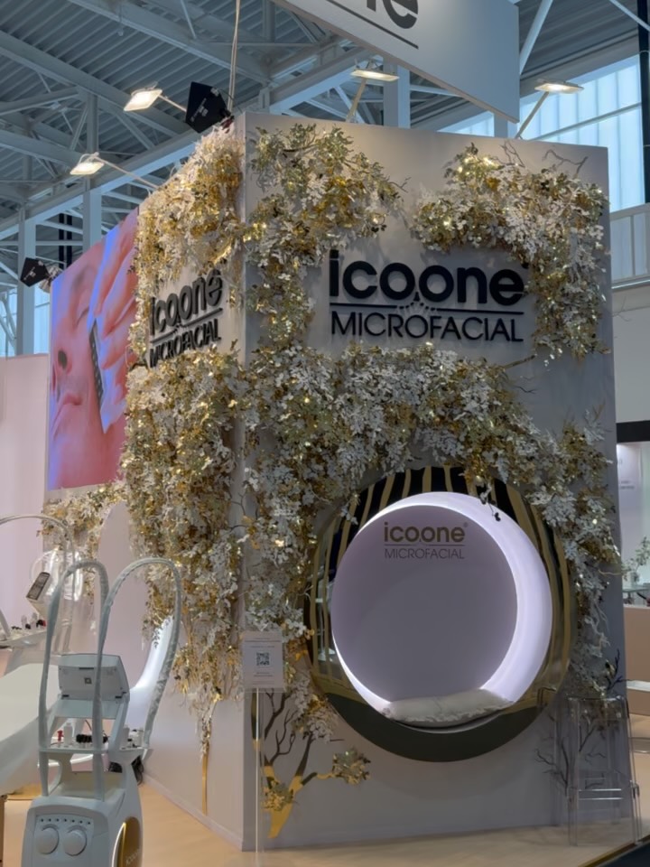Wir haben die Cosmoprof Bologna besucht, eine der größten Beauty-Messen der Welt 😍
Wir möchten in dem, was wir tun, immer die Besten sein, deshalb investieren wir kontinuierlich in unser Wissen, unsere Weiterbildung und verfolgen die neuesten Trends der Branche.
Unser Ziel ist klar, unseren treuen Kundinnen und Kunden nur das Beste, die höchste Qualität und modernste Behandlungen zu bieten❣️
Danke für euer Vertrauen, ihr seid der Grund, warum wir immer einen Schritt weiter gehen 🫶 #skin2glow