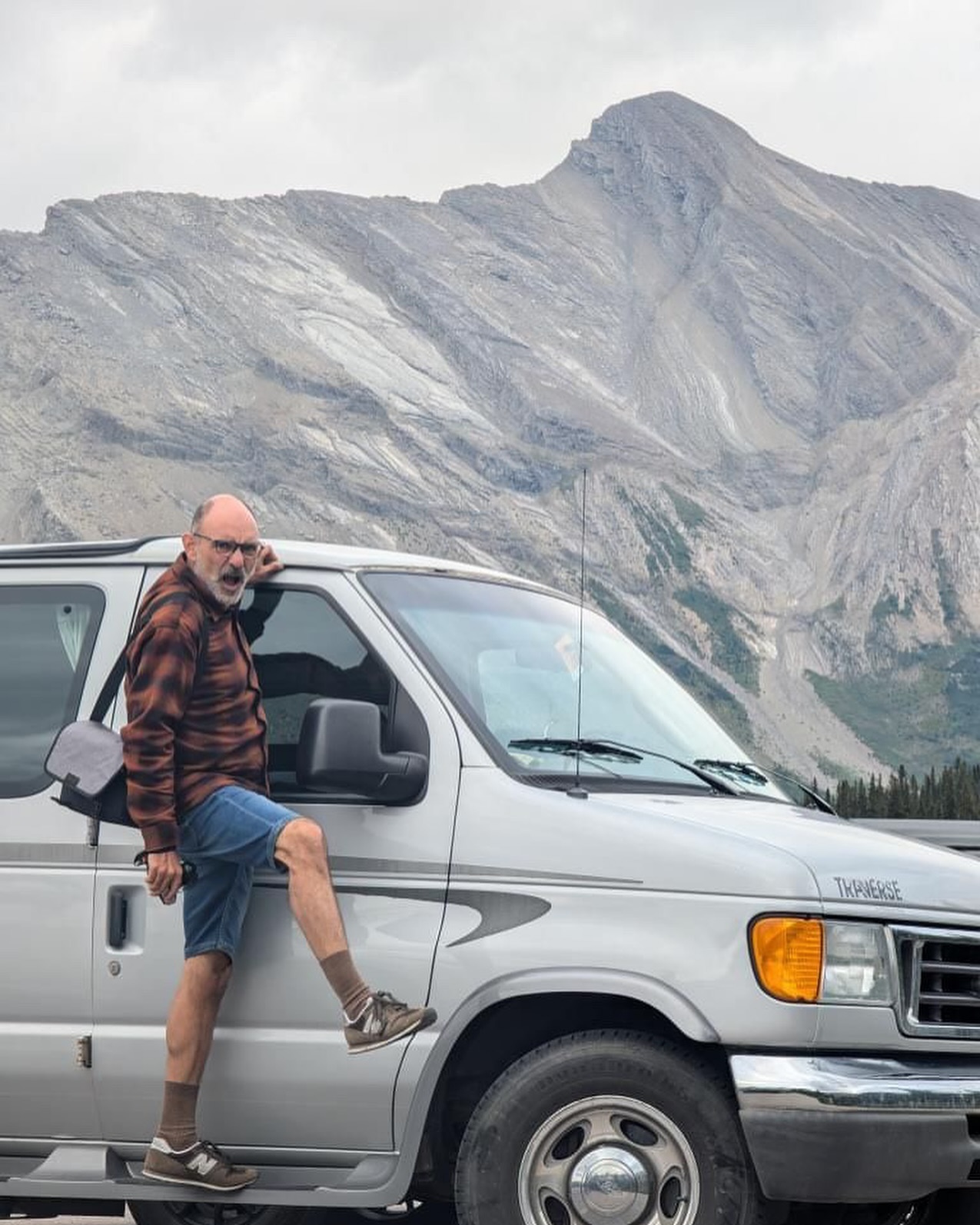 Thank you @evacha.fr & family for posing so well with Zephrin and taking great care of him on his maiden journey!😁