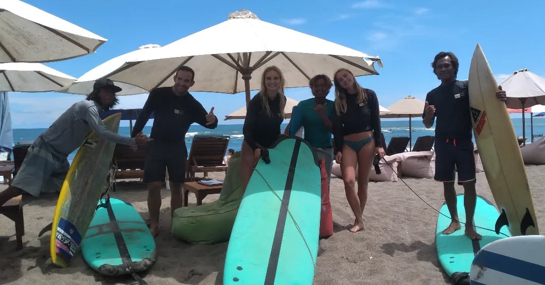 Good morning Bali
#surf #surflessons #bali #canggu #canggubali #canggulife #surfergirl #surf