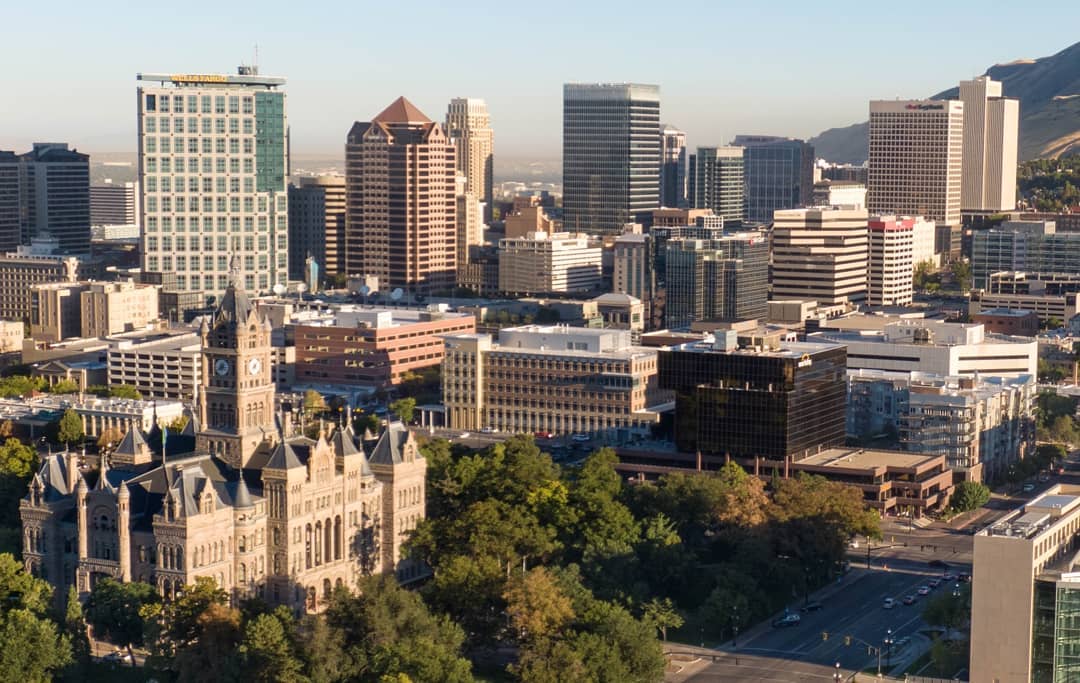 It's a beautiful day here in Salt Lake City!
.
.
.
.
.
.
.
.
.
#skiutah #utahisrad #saltlakecity #parkcity #parkcitytransportation