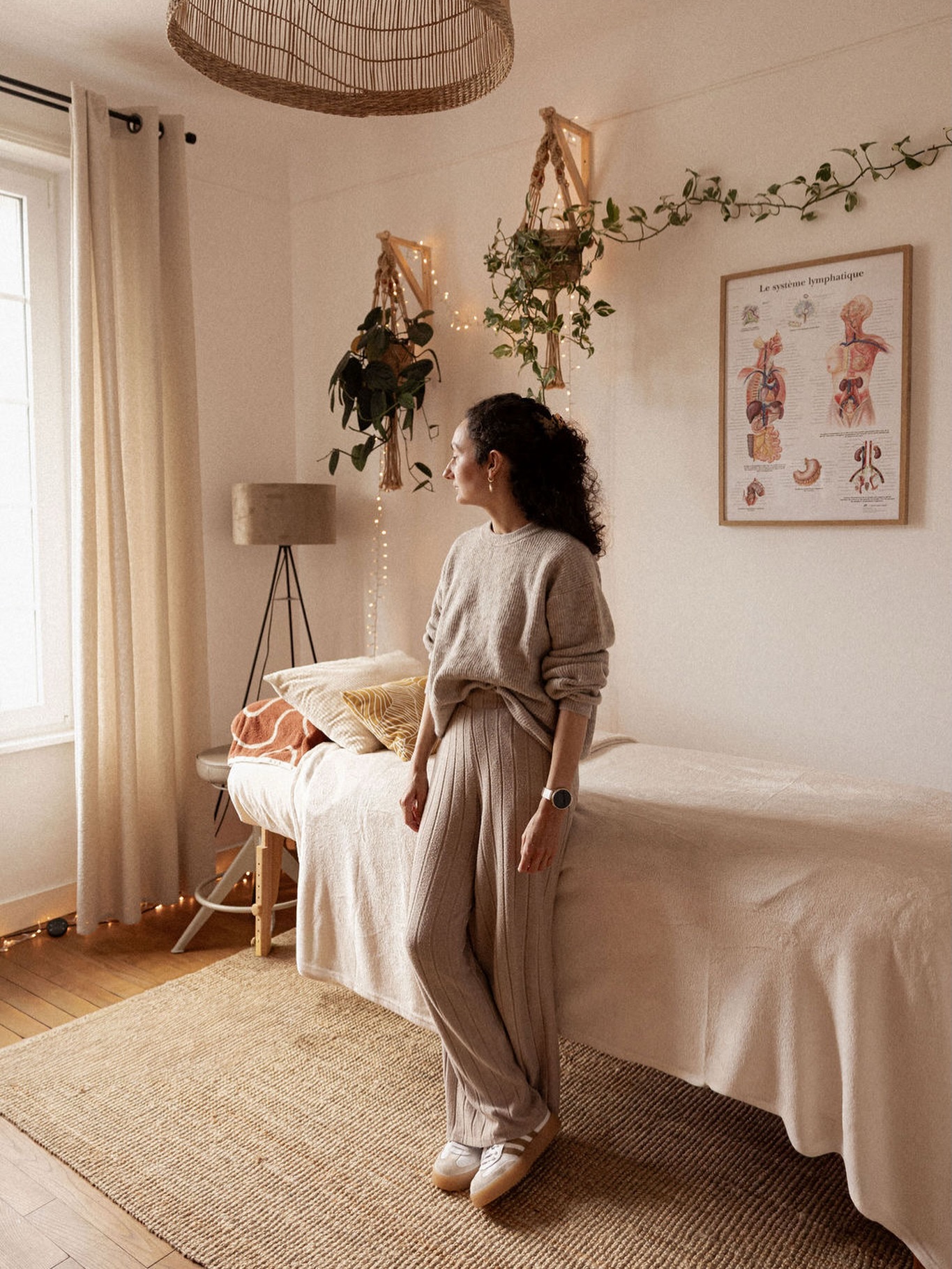 Juste là, dans cet espace.
Le mien,
le vôtre,
et peut-être… celui où l’on se sent enfin à sa place 🤍
📸 : @poppyblossom.photographie