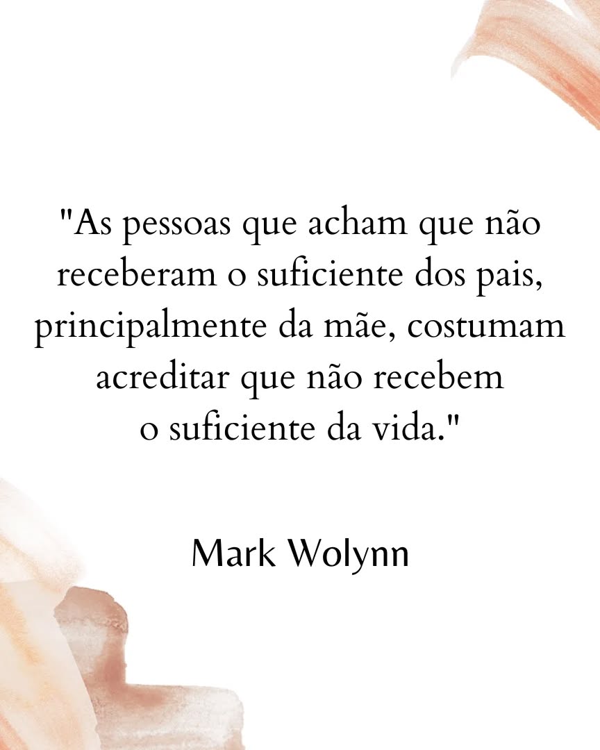 Faz um tempo que mergulho nas águas da abordagem sistêmica. De umas semanas para cá, começaram a chegar até mim posts sobre trauma. Um tal Dr. Gabor Maté rs😊, além de outros especialistas sobre o assunto.
Num vídeo do Gabor, ele mencionou o livro do Mark Wolynn sobre traumas familiares hereditários, que traz uma visão sistêmica sobre trauma.
Aí a parte das ressonâncias.
Eu já estava lendo esse livro há um tempo. Comprei-o "por acaso", porque uma amiga querida queria encomendá-lo, e se ela encomendasse dois, o frete seria grátis. Não sei porque ela pensou em mim para a compra coletiva rss
Uns dias depois, uma cliente de psicoterapia me disse estar lendo um livro maravilhoso. Adivinha qual era?
Talvez esteja chegando o momento para um olhar mais profundo sobre traumas. Não só em termos de conhecimento e prática clínica, mas sobre os meus próprios.
@carolb.santiago gratidão🌷