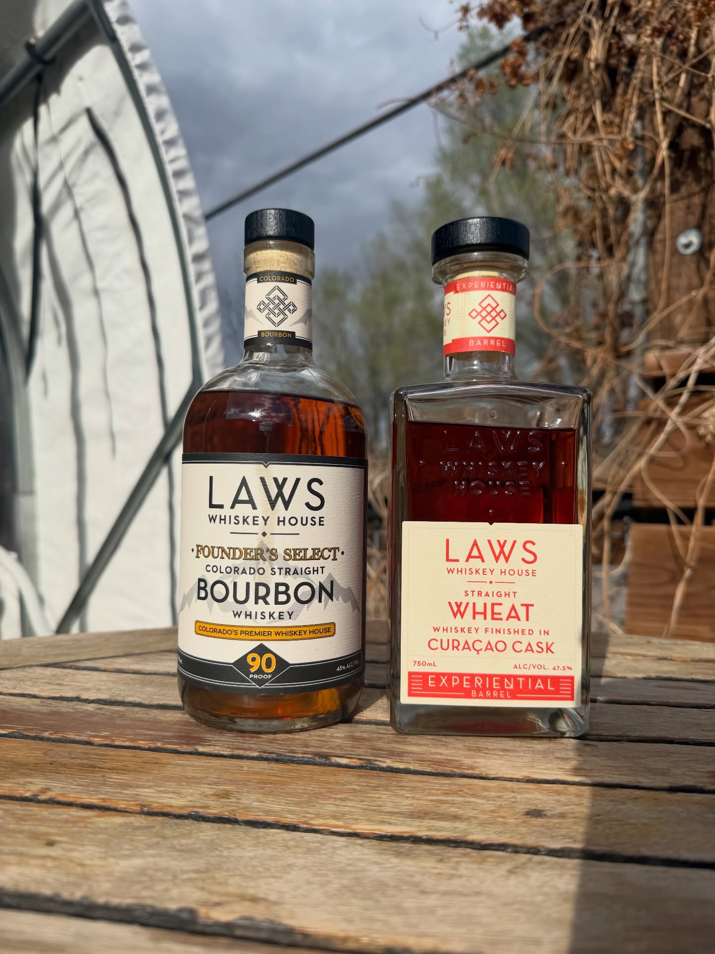 Throwback to our last Distillers Dinner with @lawswhiskey tonight! Either of these are $5!
#carbondalebeerworks #carbondaleco #whiskeythursday
