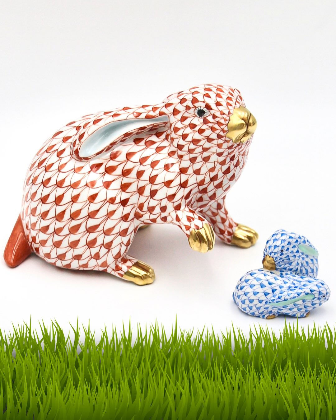 HEREND bunnies - an essential Easter tradition for All About Fred 💛🐣
SOLD - Larger bunny. World renowned Hungarian porcelain collectibles, famous for their intricate, hand-painted fishnet pattern. Oh and of course, the 24k gold highlights!!! What’s not to love…. Available online now in our curated Easter Collection.