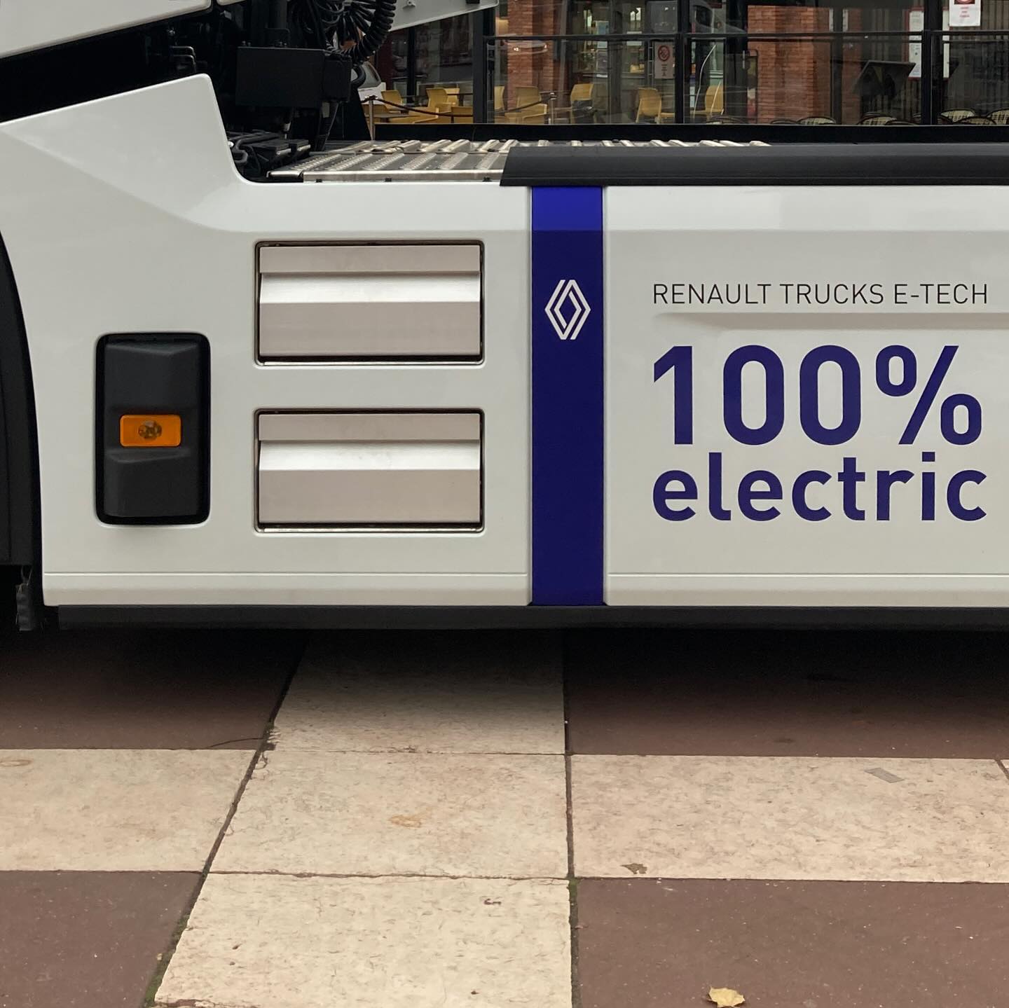 En route pour le futur au Congrès annuel de la FNTR… Électricité, Hydrogène et carburants de synthèse à l’honneur !
.
#fntr #transportroutier #futur #sustainability #electricvehicle #hydrogenvehicle #paris #ministredestransports