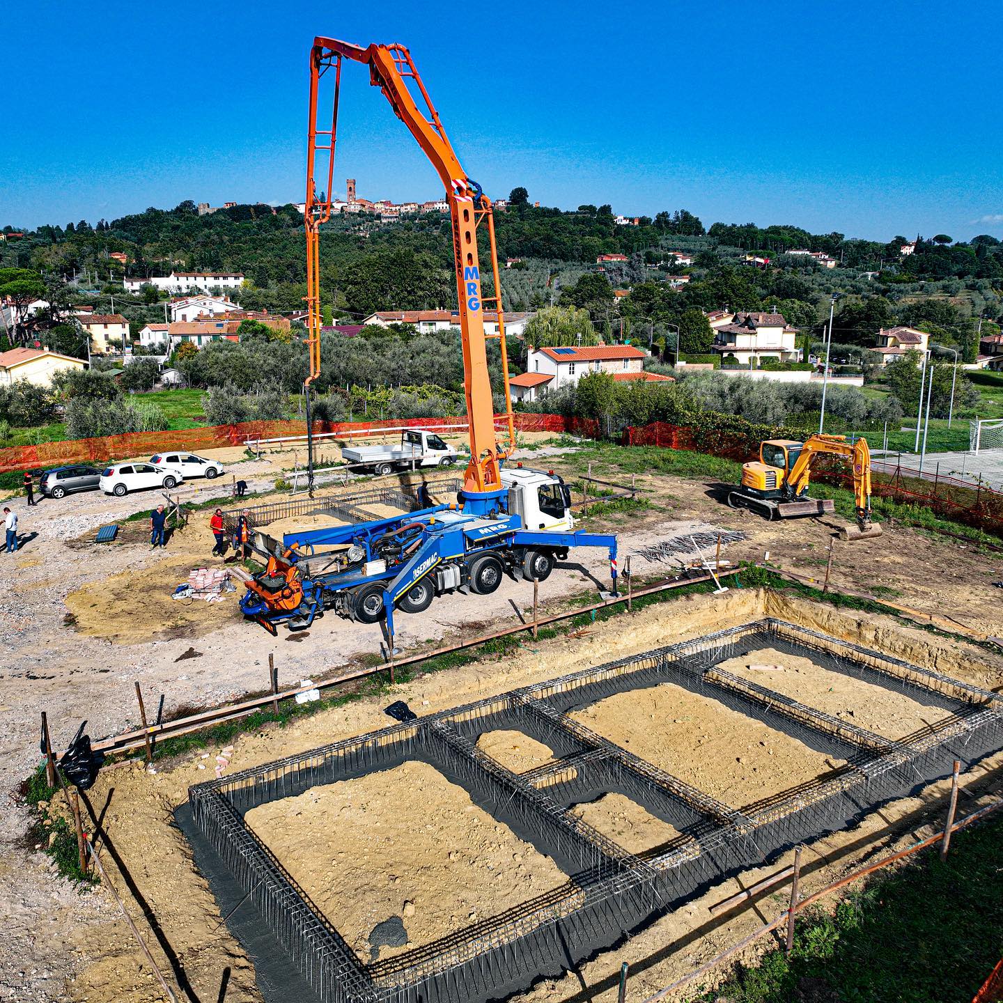 𝗩𝗶𝗹𝗹𝗲𝘁𝘁𝗲 𝘀𝗶𝗻𝗴𝗼𝗹𝗲
Lottizzazione in zona Montecarlo: Realizzazione di 3 villette singole unifamiliari da destinare a civile abitazione. #costruiresrl #montecarlo #edilizia #comunedimontecarlo