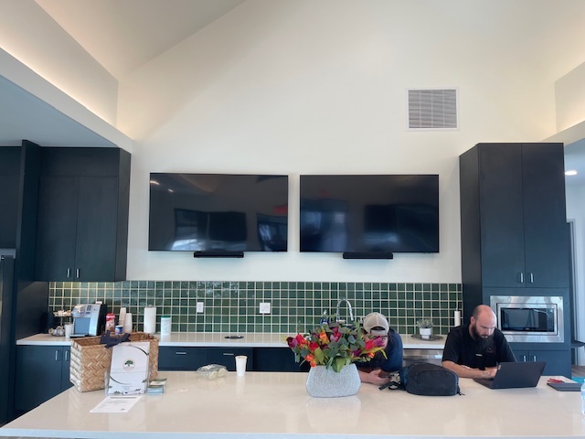 Recently completed install for the Higdon Oaks Community in San Antonio. AV, network, and camera system for the amenities building.
#jacobwhitecc #JacobWhite #homeautomation #camerasystem #surveillance #icrealtime #higdonoaks