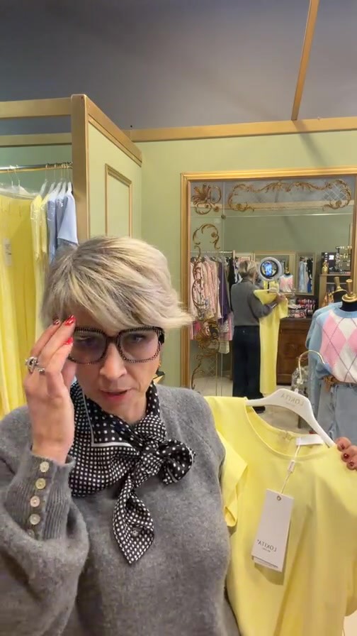 Unboxing des nouvelles pépites ✨
On adore le chic à l’italienne ☀️
Bientôt en ligne
Plus d’info en message 💌
#comtessedeblois
#unboxing
#tailleurrayures
#fabricationitalienne🇮🇹