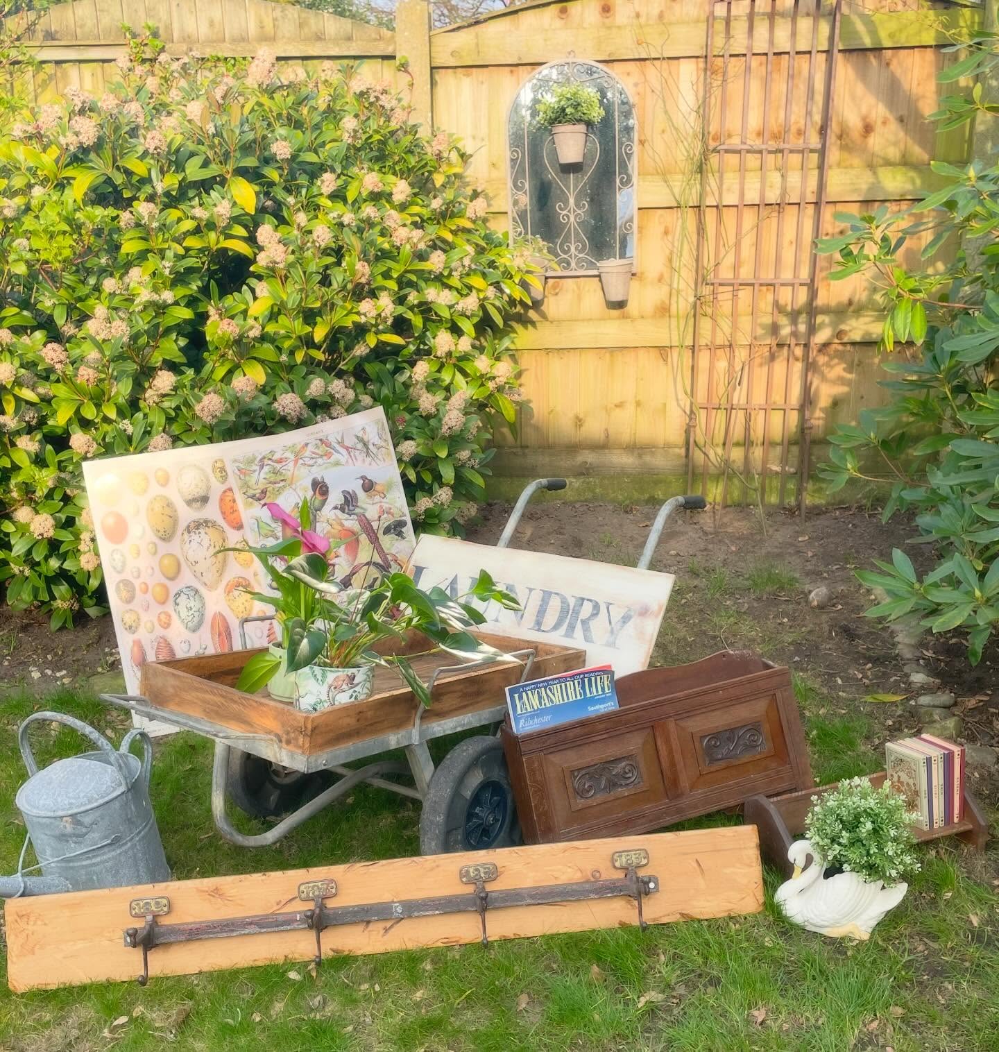 A gorgeous sunny day spent antique hunting @asfairs Cheshire and we brought these lovely items back with us.
Everything from a garden trolley to wall hooks from a school gym, a swan planter to a handcrafted laundry sign, book caddies and plenty more including the most gorgeous art nouveau chest of drawers (can’t wait to show you that!)
Individual items dropping over the next few days, enjoy the weekend 😁 🍸 ☀️
#buyingtrip #antiquefair #cheshirefair #treasurehunting #newstock