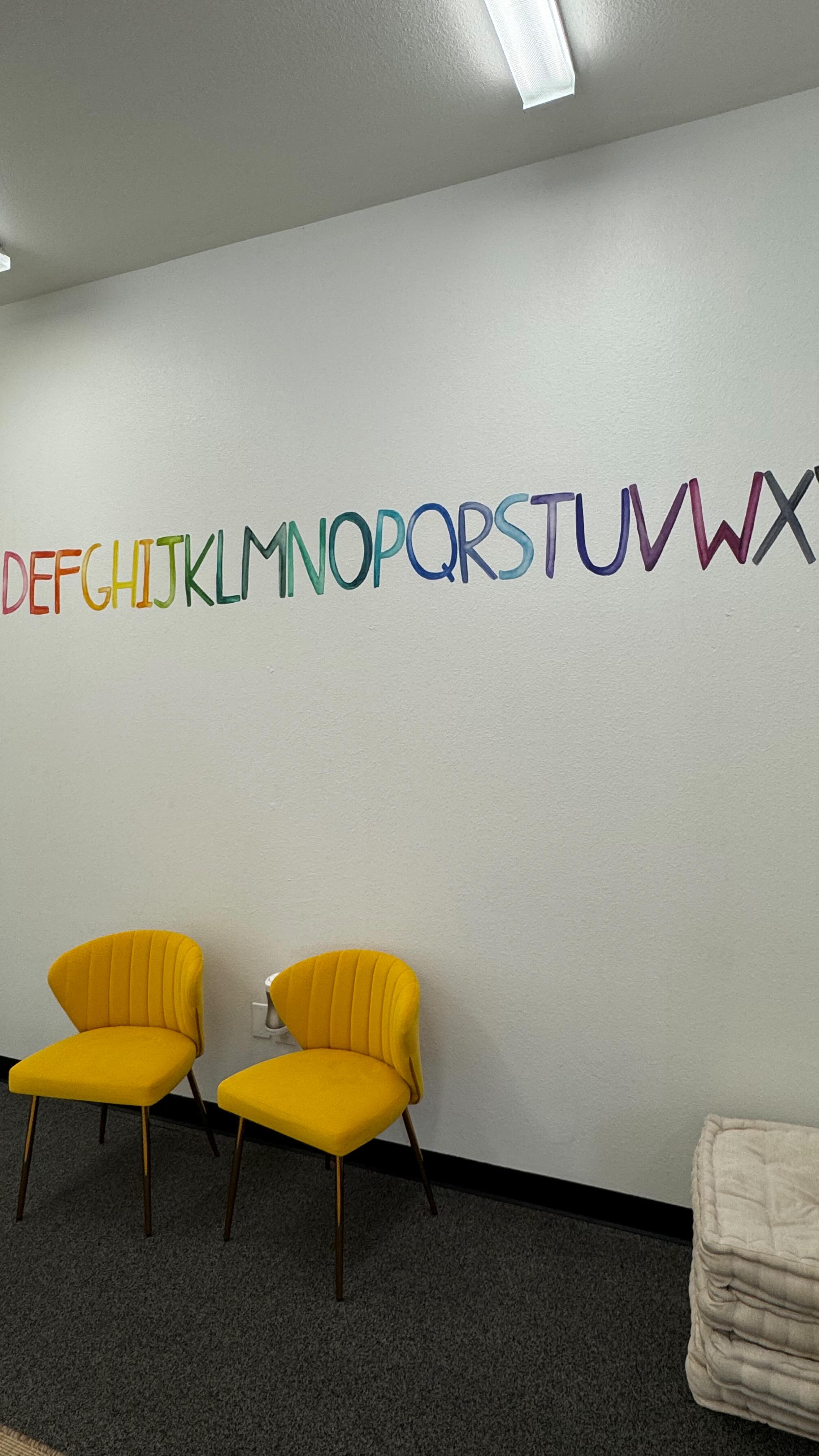 Our studio space got a little diy makeover today! 🎨 what do yall think?! And if something is crooked… Coach Chloe swears it’s on purpose… 😜 thanks to @shopmejmej for always making our colorful dreams come true! #diy #smallbusiness #playwisely #smallbusinessownerlife #forthekids