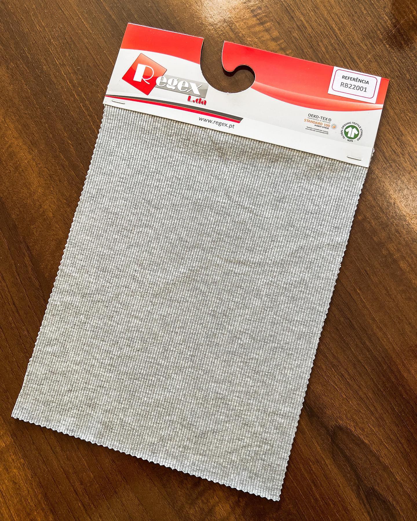 Ref: RB22001
Rib 2x2
65%CV 26%PA 9%EA
340 grm
110 cm
#textile #newtextile #newin #ribtextile